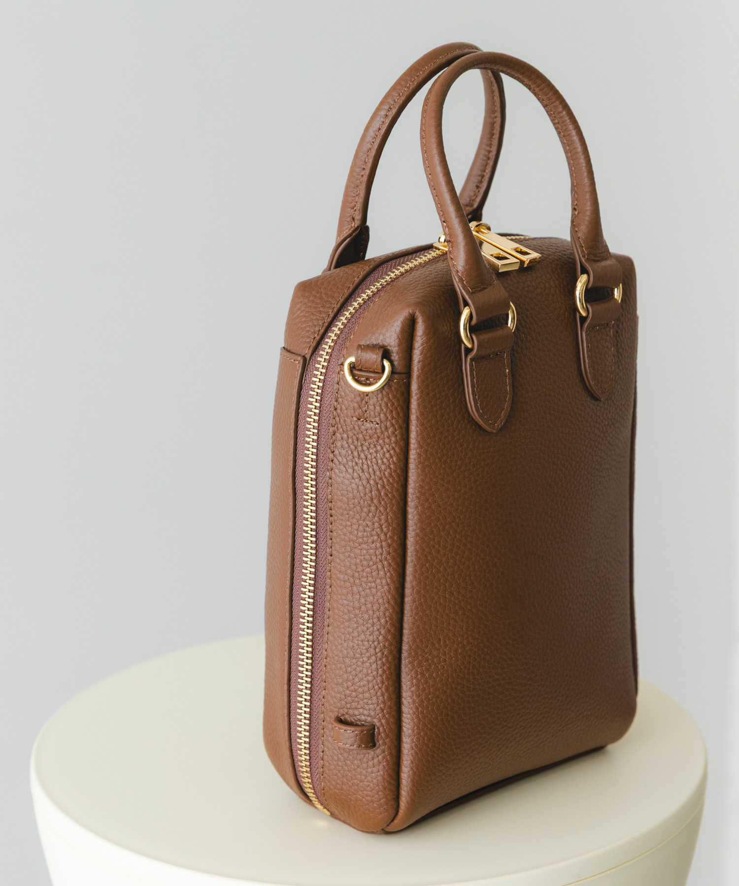 『縦型』レザーミニボストンバッグ BROWN one