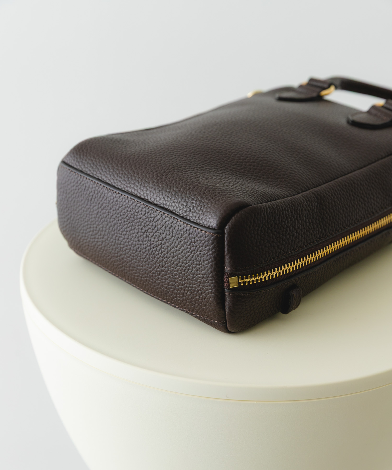 『縦型』レザーミニボストンバッグ CHOCO one