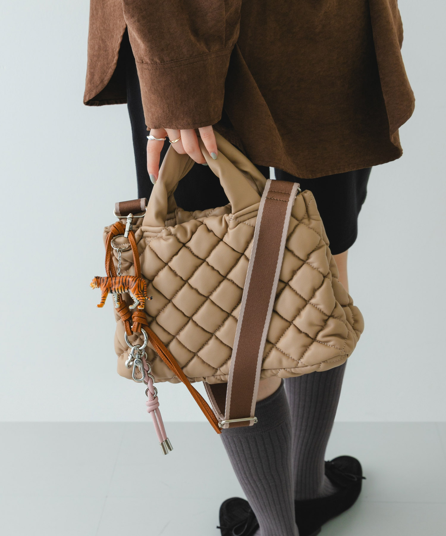 TAUPE