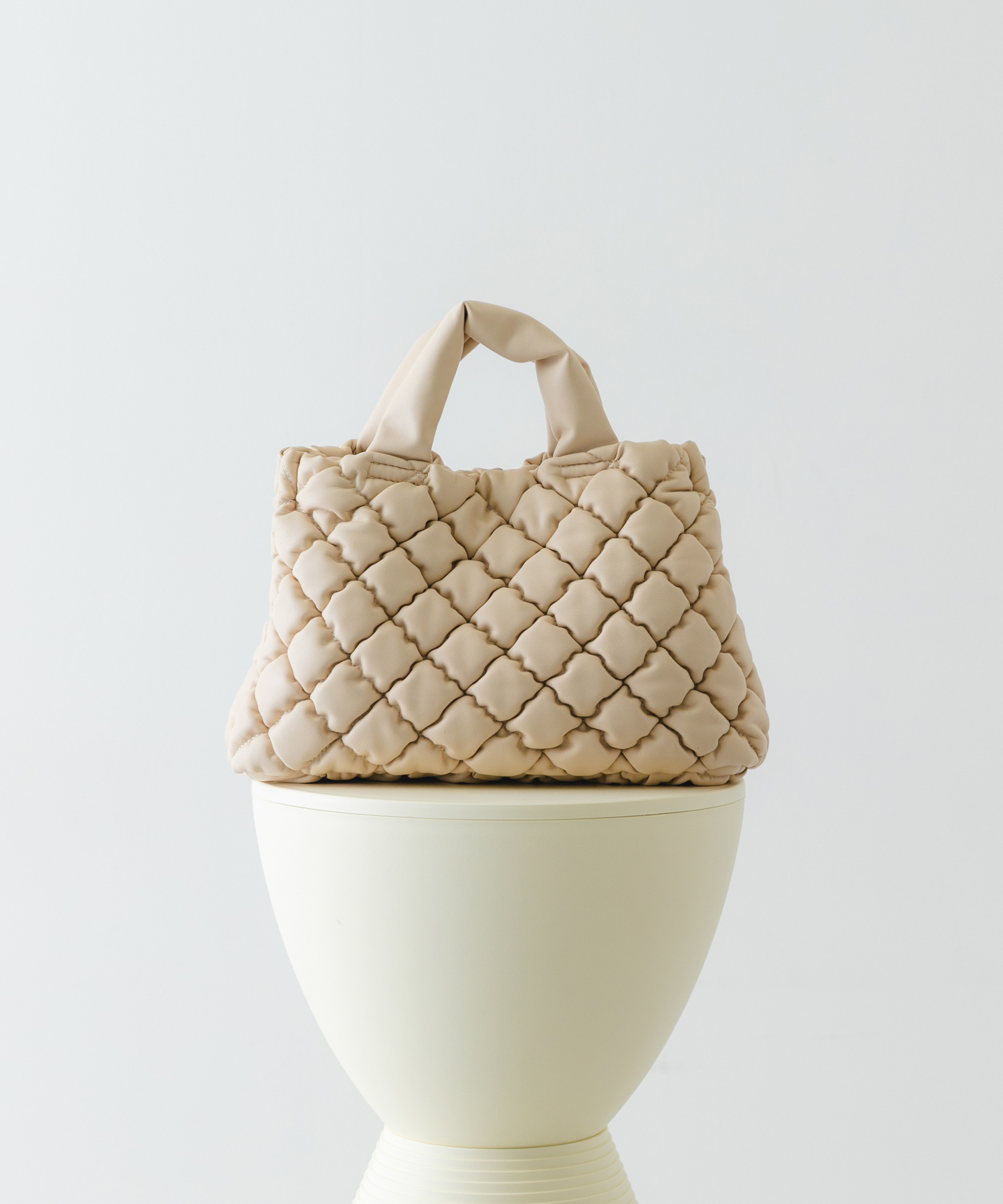 テープショルダーキルティングミニバッグ OFF one