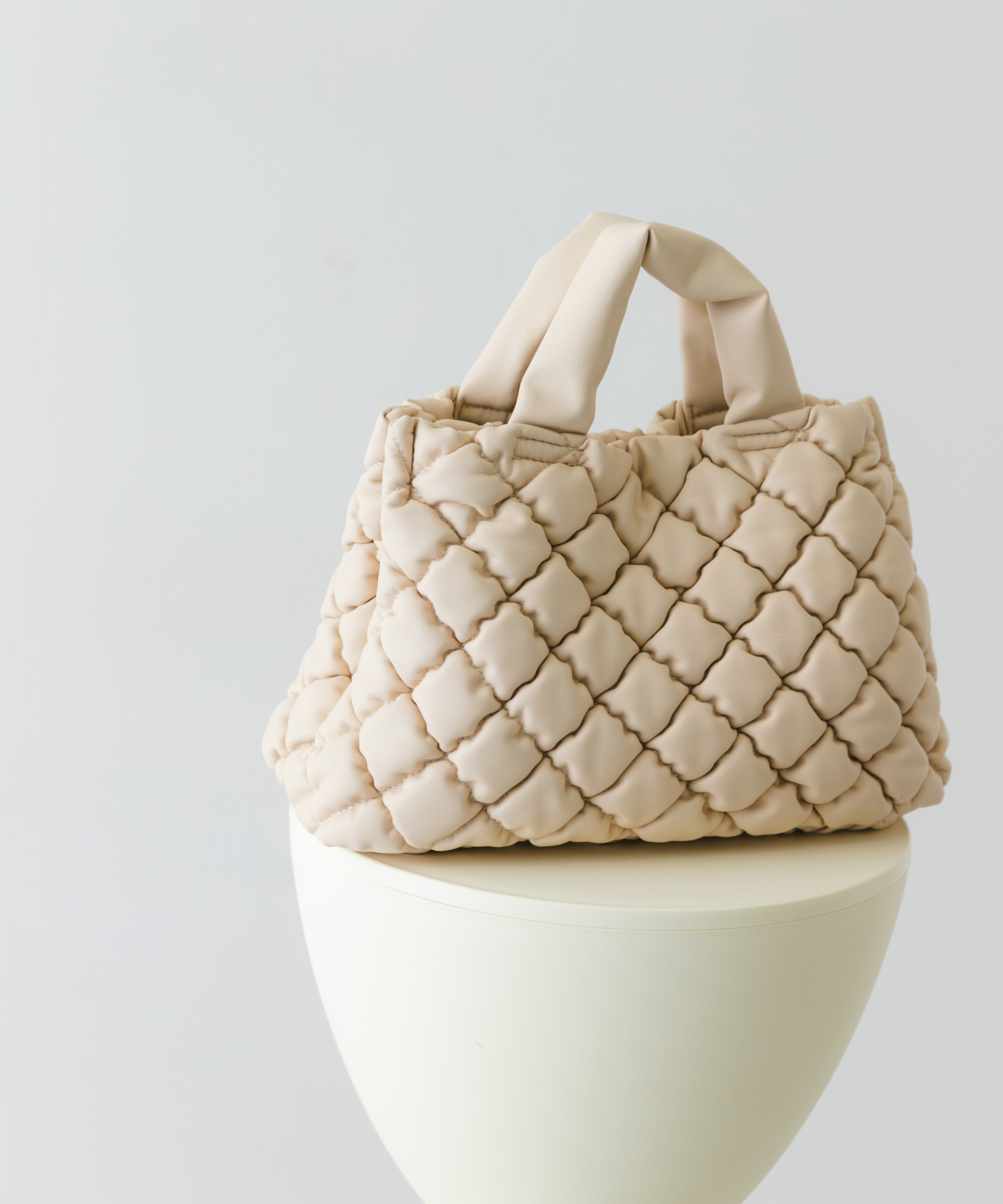 テープショルダーキルティングミニバッグ OFF one