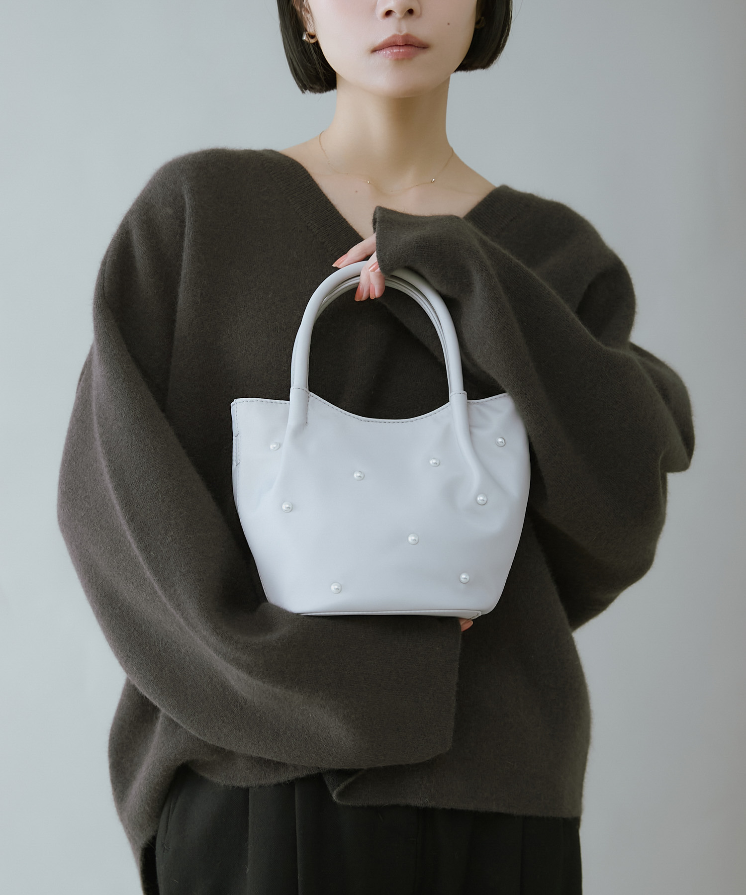 GRAY/Ny