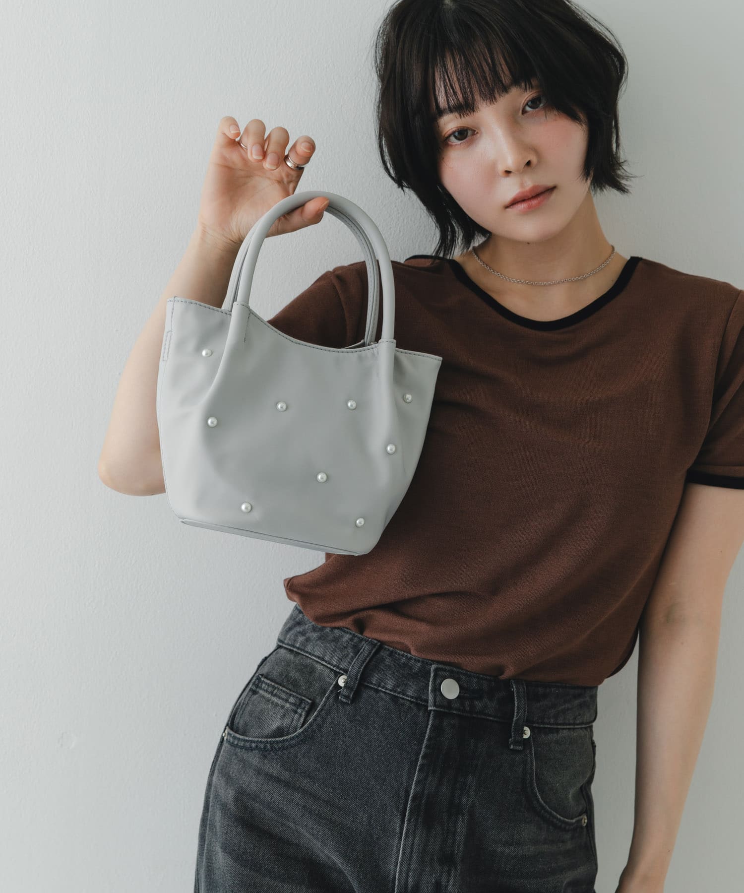 GRAY/Ny