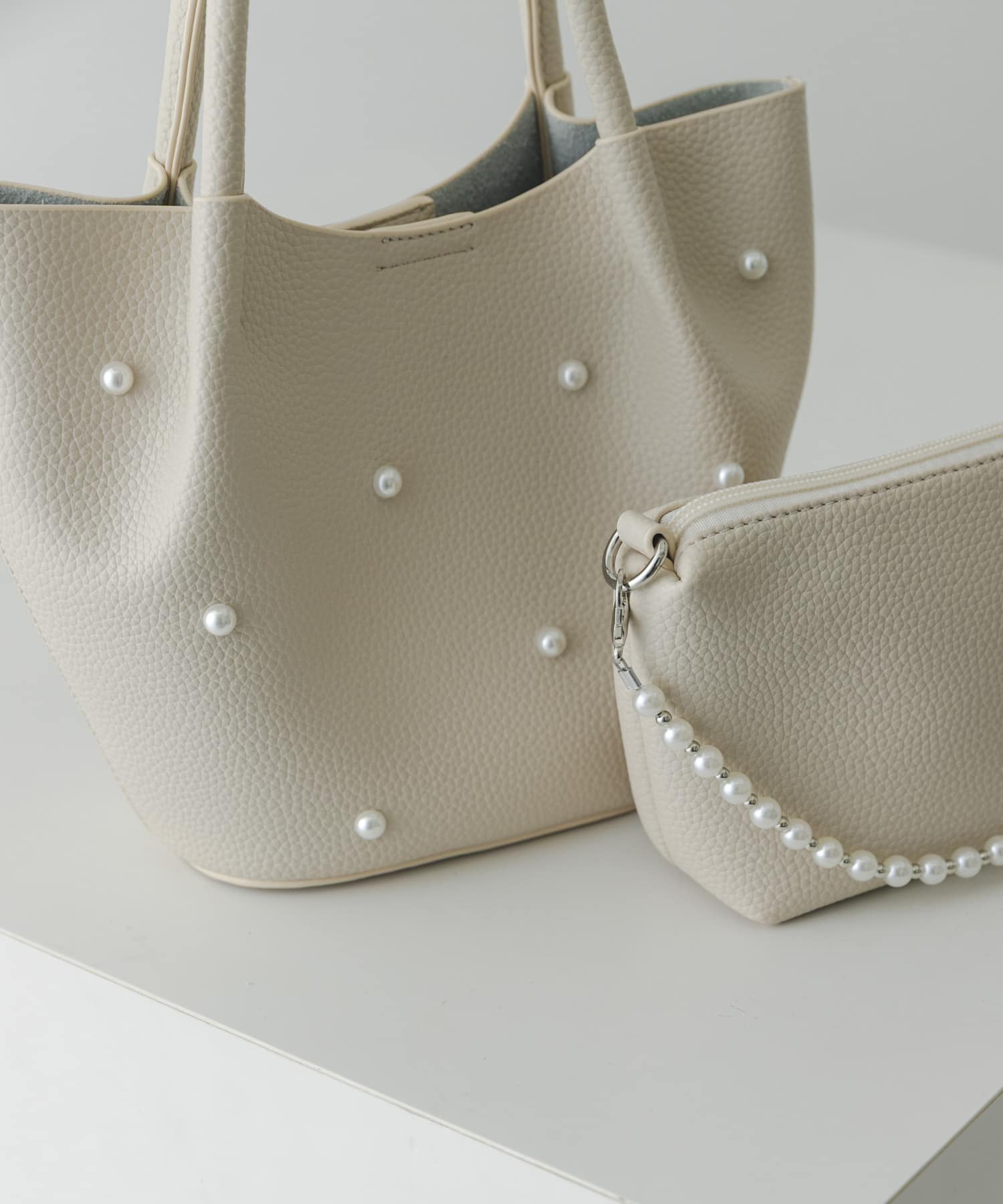 IVORY