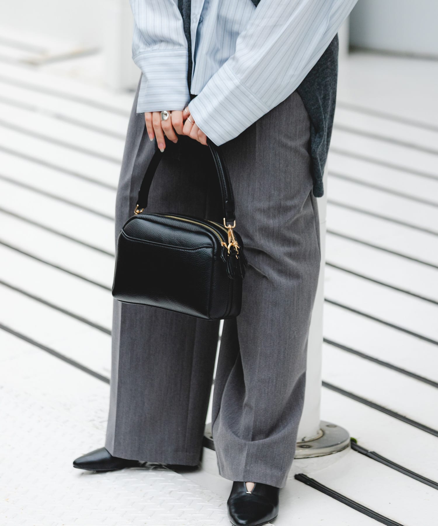 フロントポケットショルダーバッグ BLACK One