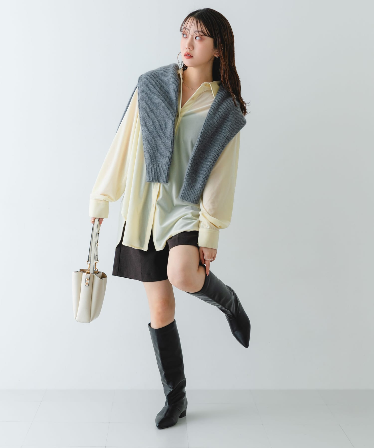 フロントポケットタテナガショルダーバッグ WHITE One