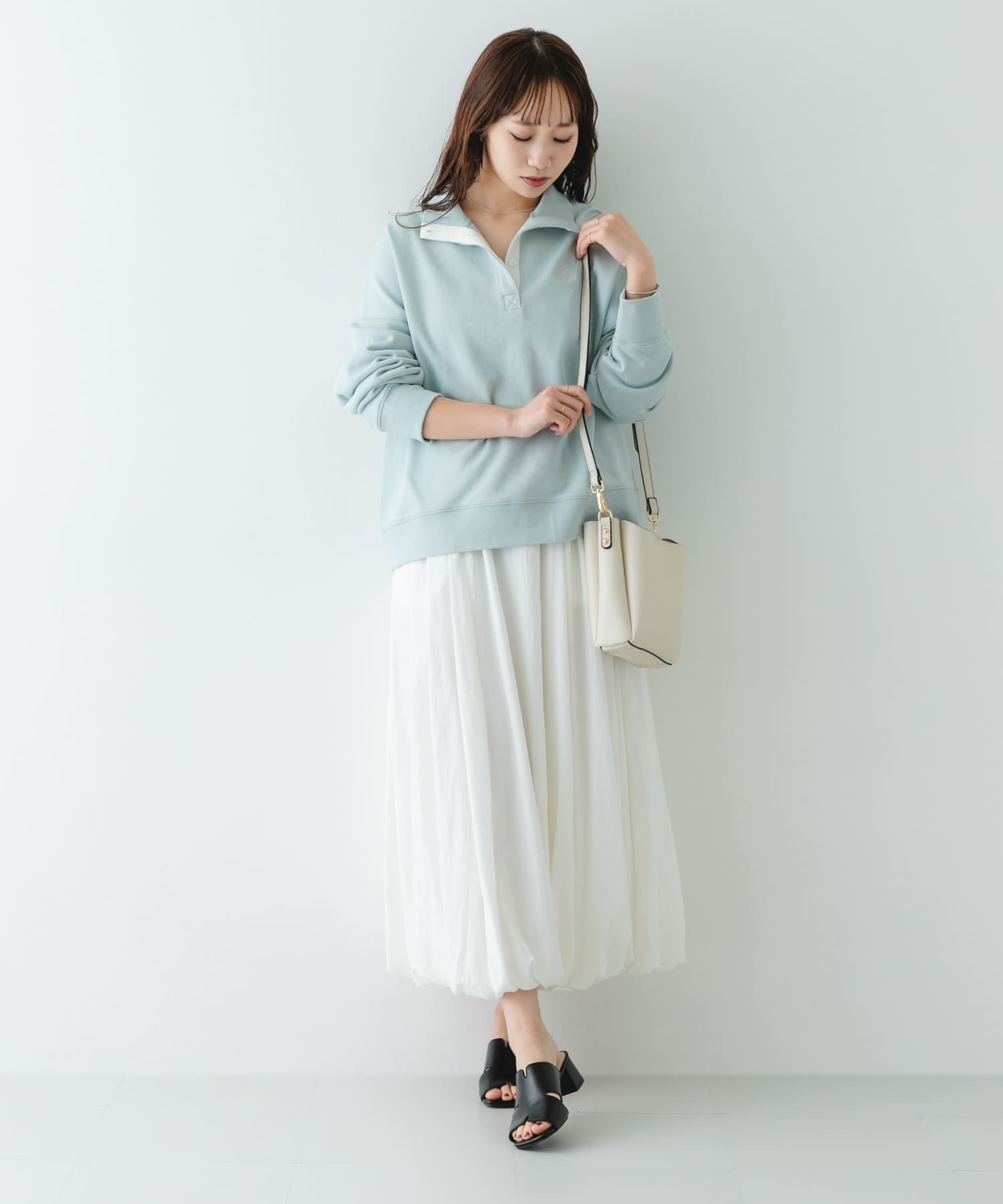 フロントポケットタテナガショルダーバッグ WHITE One