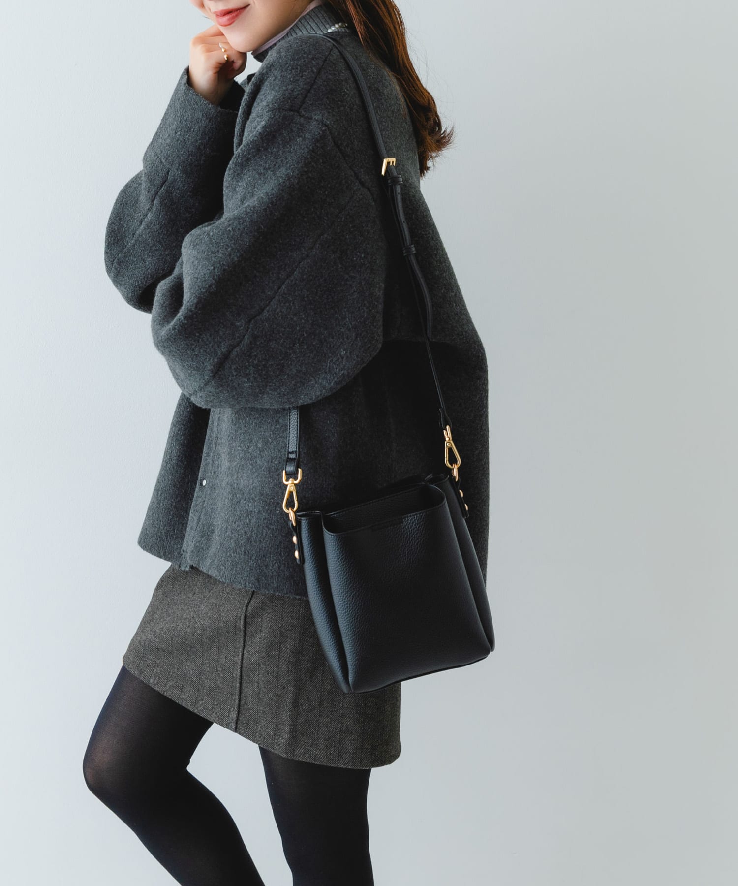 フロントポケットタテナガショルダーバッグ BLACK One