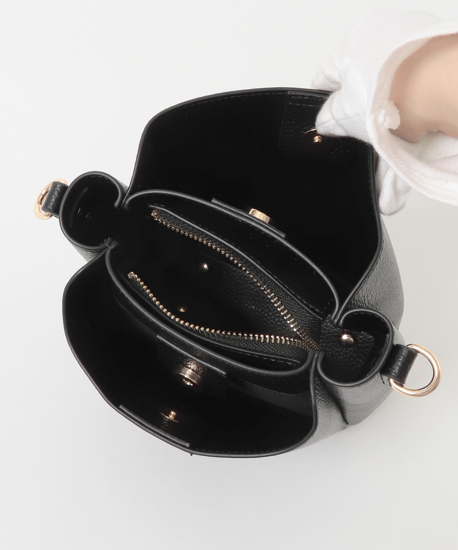 フロントポケットタテナガショルダーバッグ BLACK One