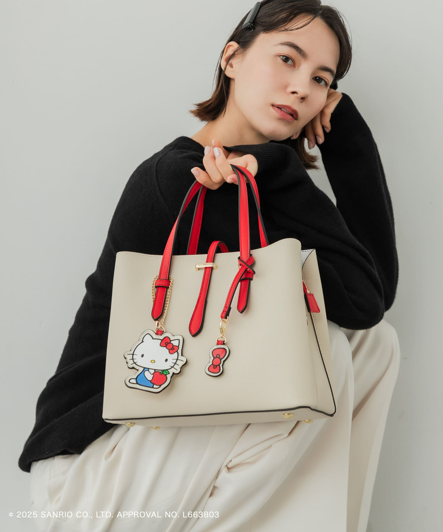 サンリオキャラクターズ チャーム付バッグ IVORYxRED One