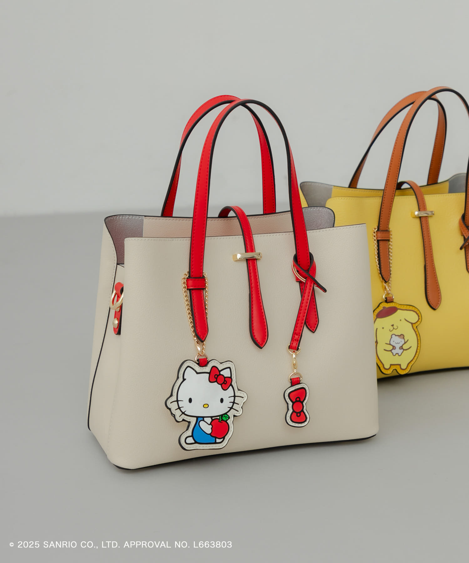サンリオキャラクターズ チャーム付バッグ IVORYxRED One