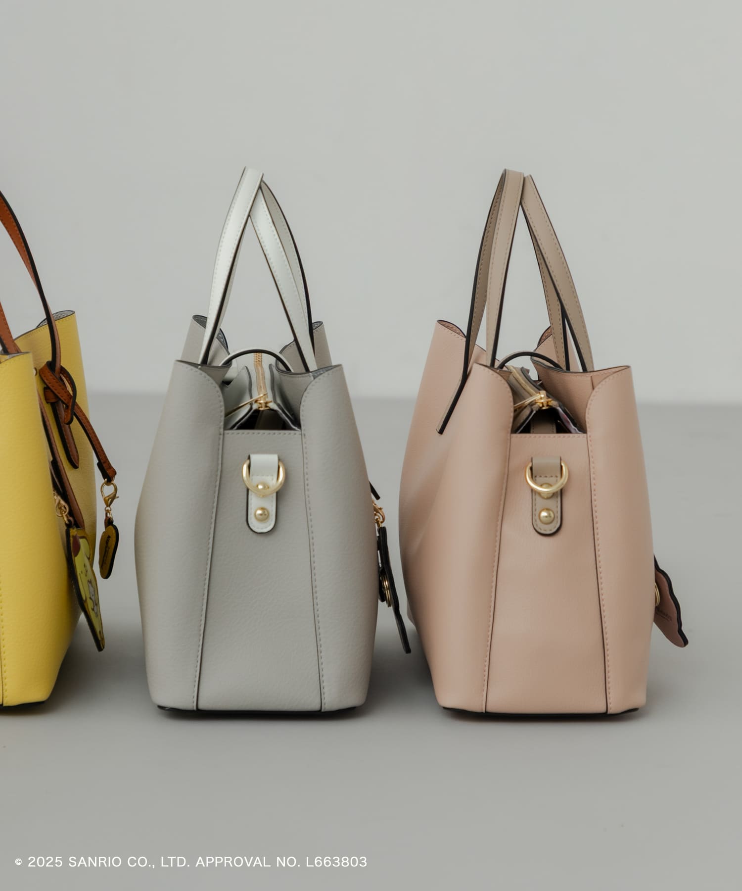 サンリオキャラクターズ チャーム付バッグ GRAYxWHITE One