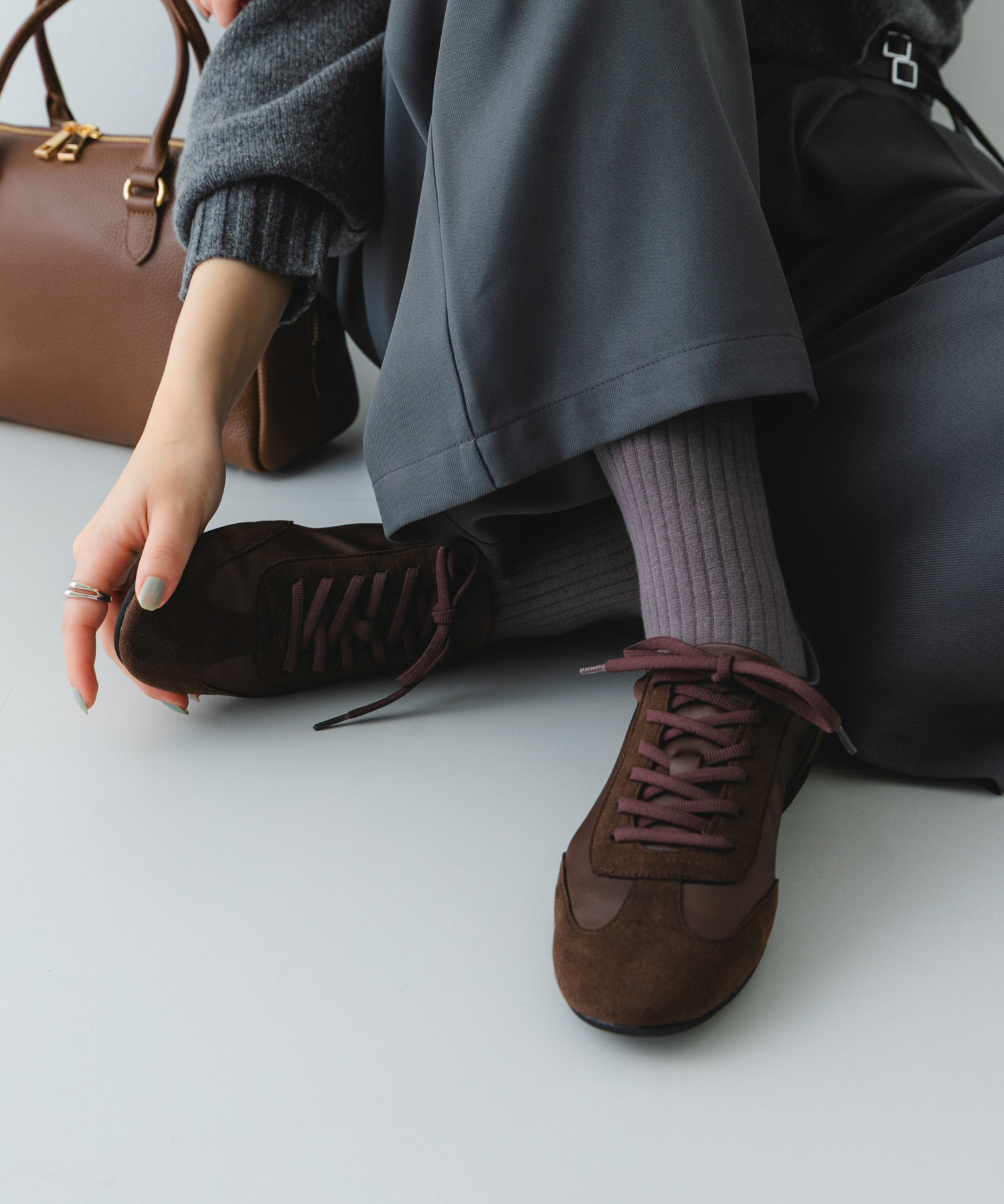 『WEB/一部店舗限定』ストレッチシューレースシューズ BROWN 36