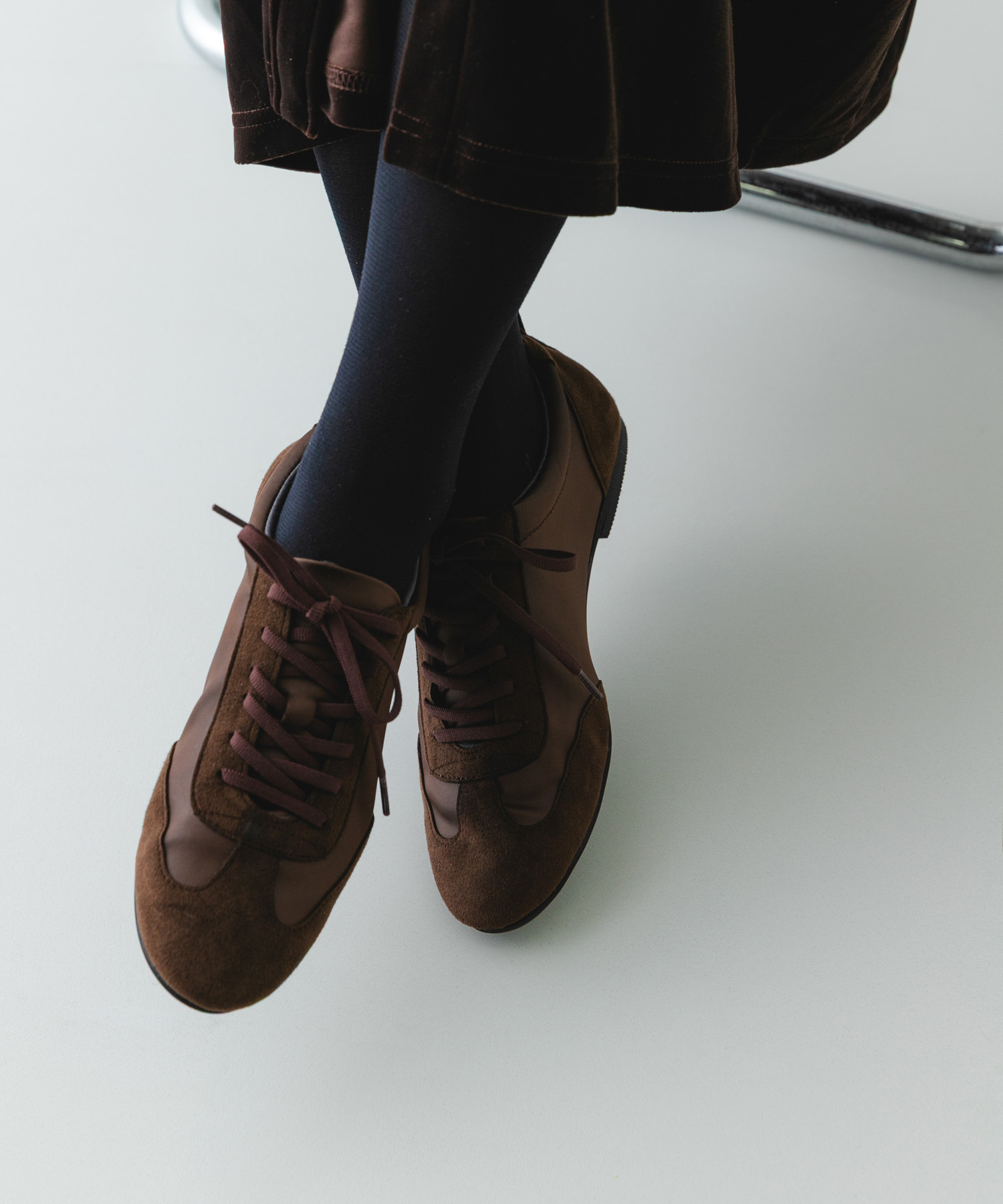 『WEB/一部店舗限定』ストレッチシューレースシューズ BROWN 36