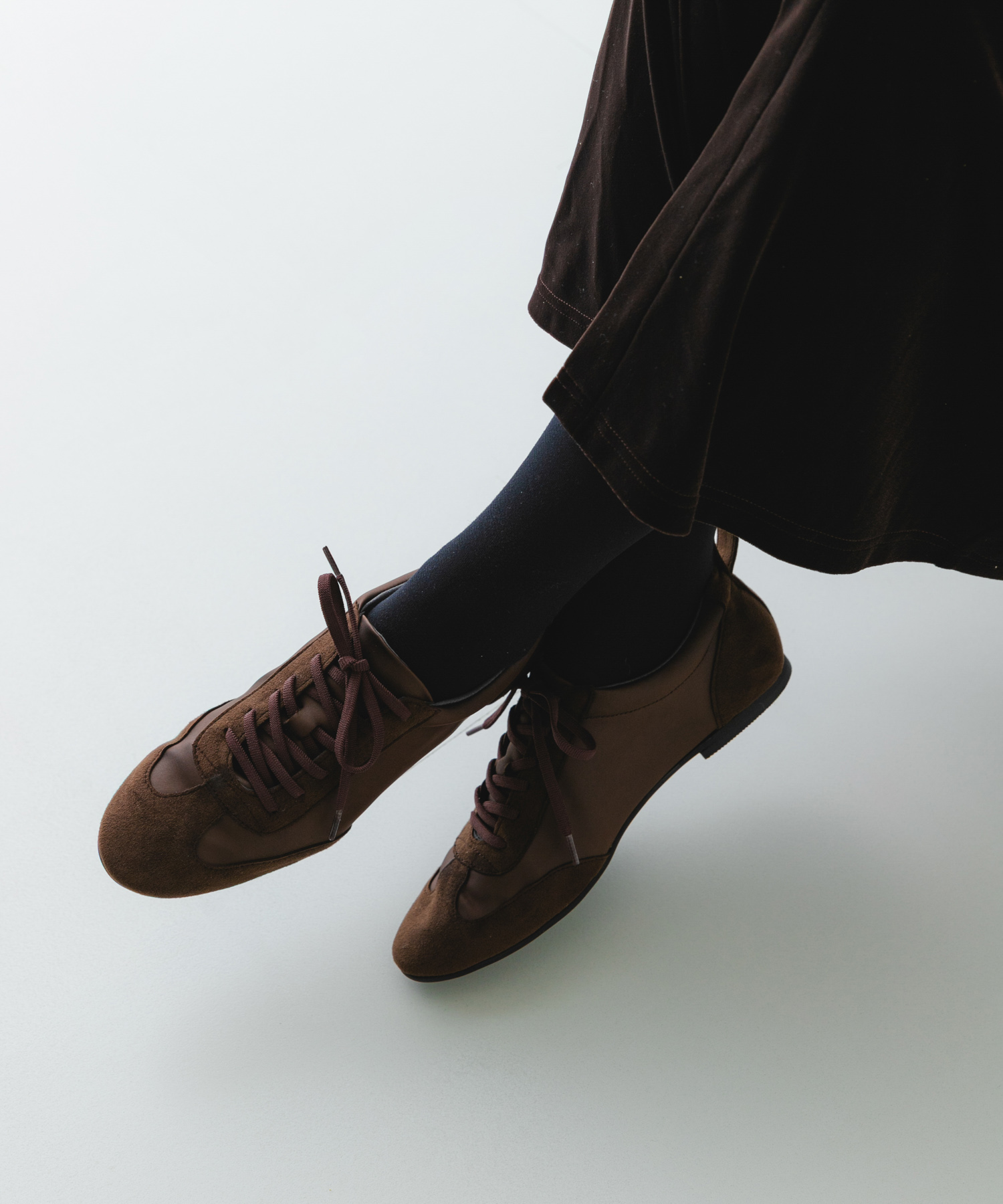 『WEB/一部店舗限定』ストレッチシューレースシューズ BROWN 36