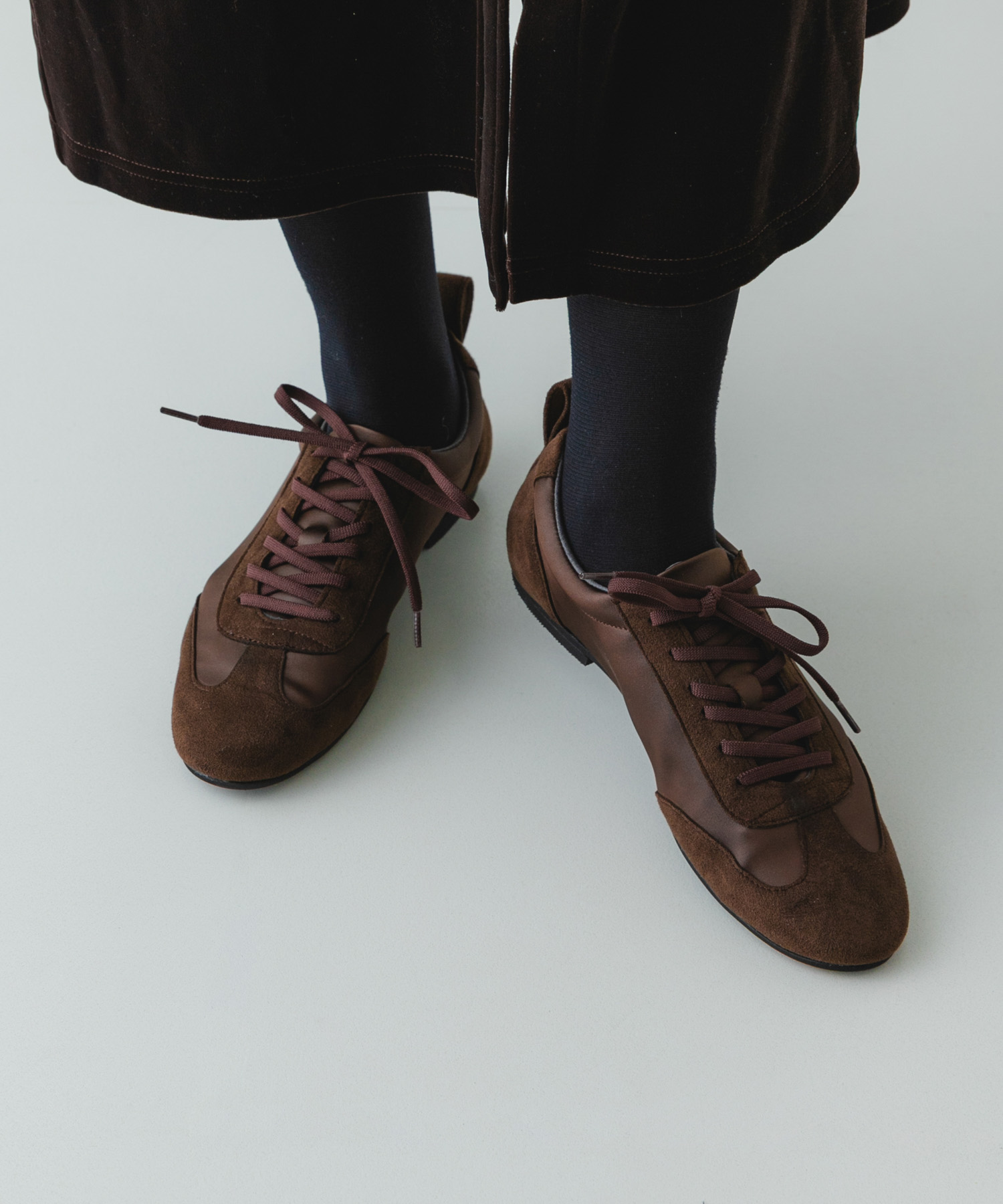 『WEB/一部店舗限定』ストレッチシューレースシューズ BROWN 36