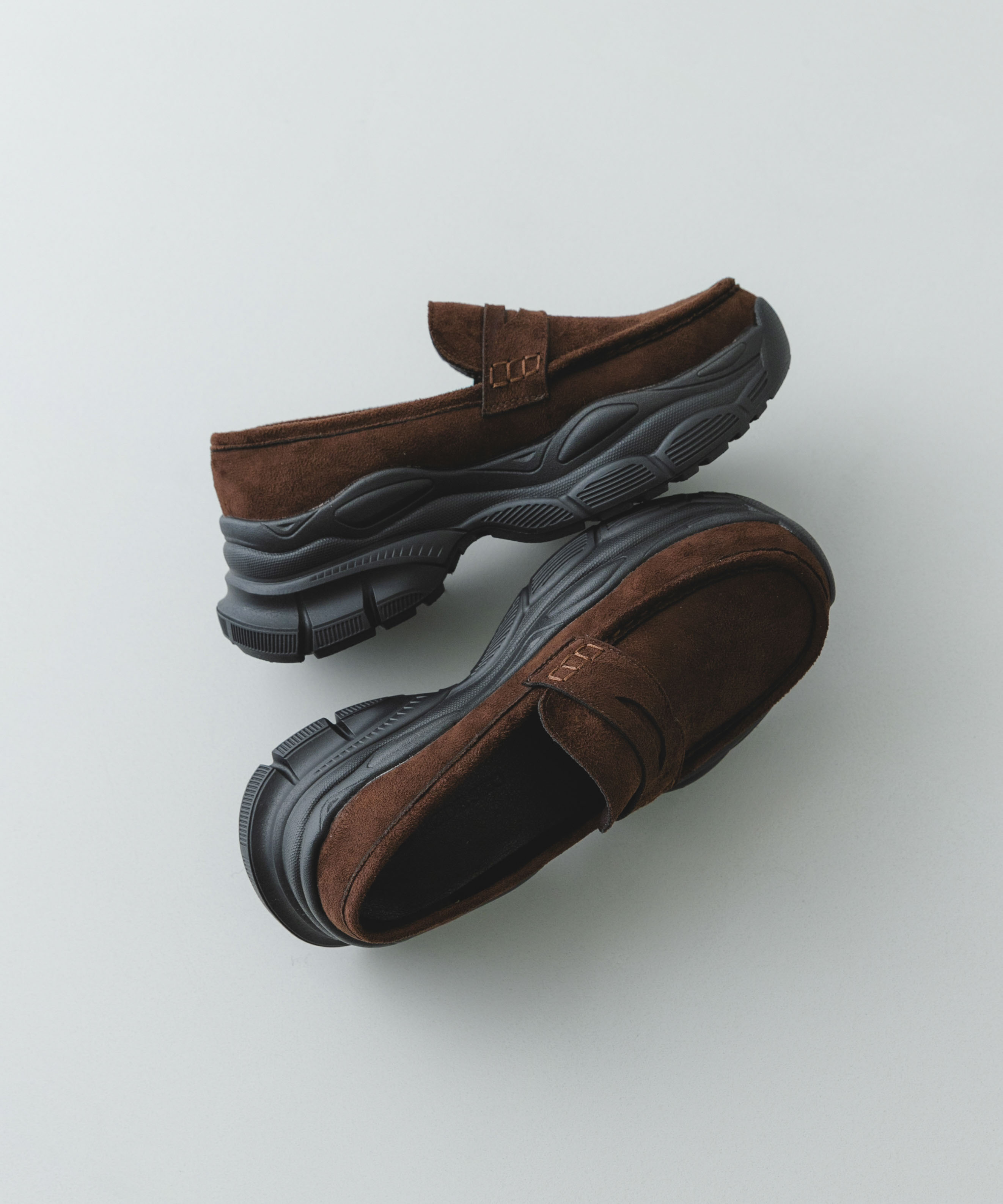 DARK BROWN