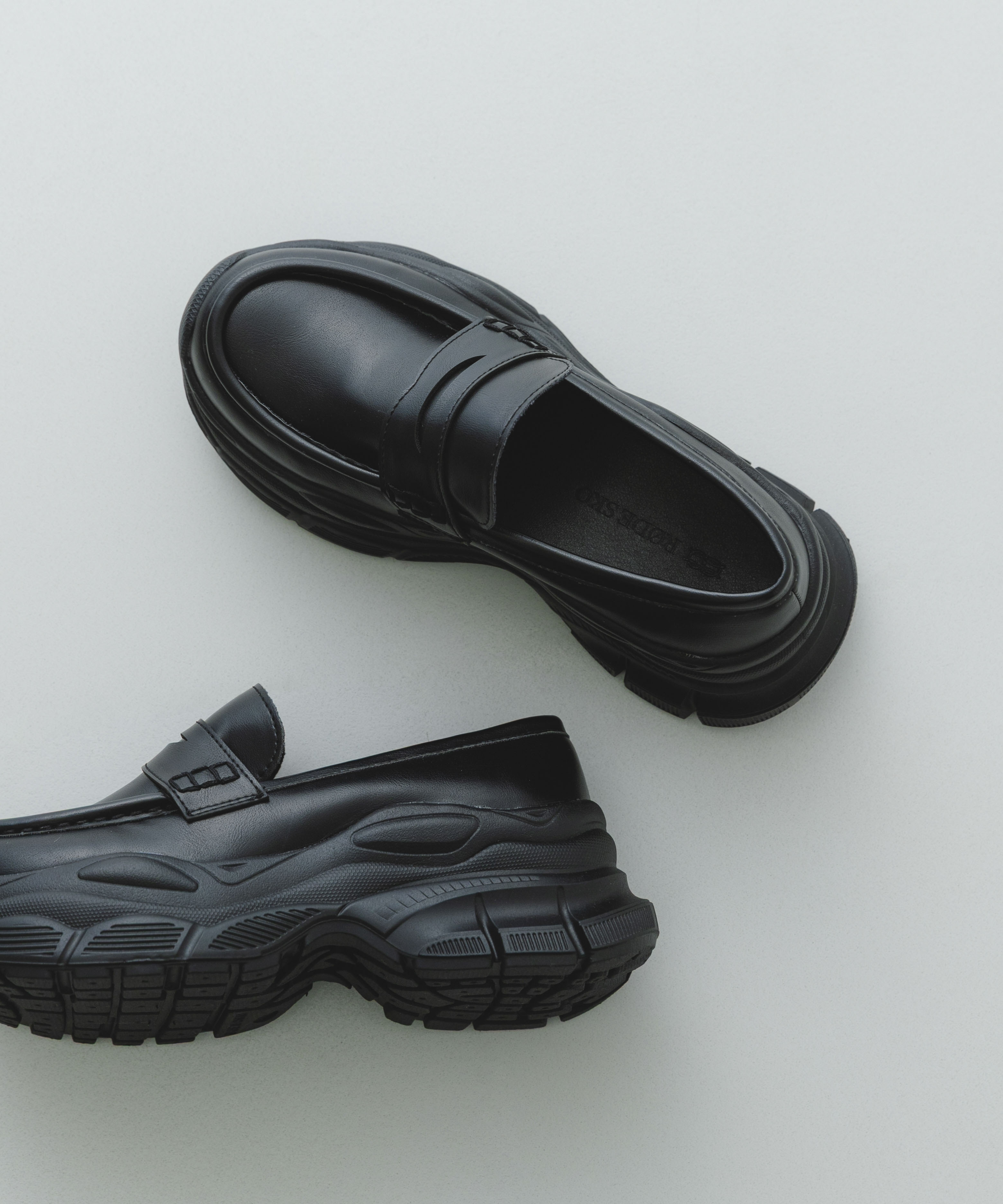 ボリュームソールローファー