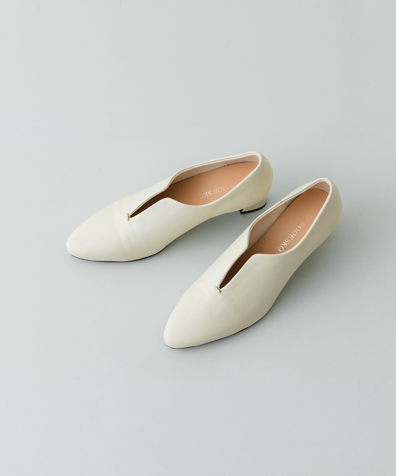 プチメタルスリットパンプス IVORY 36