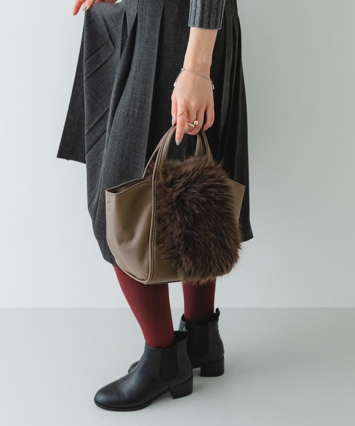 TAUPE
