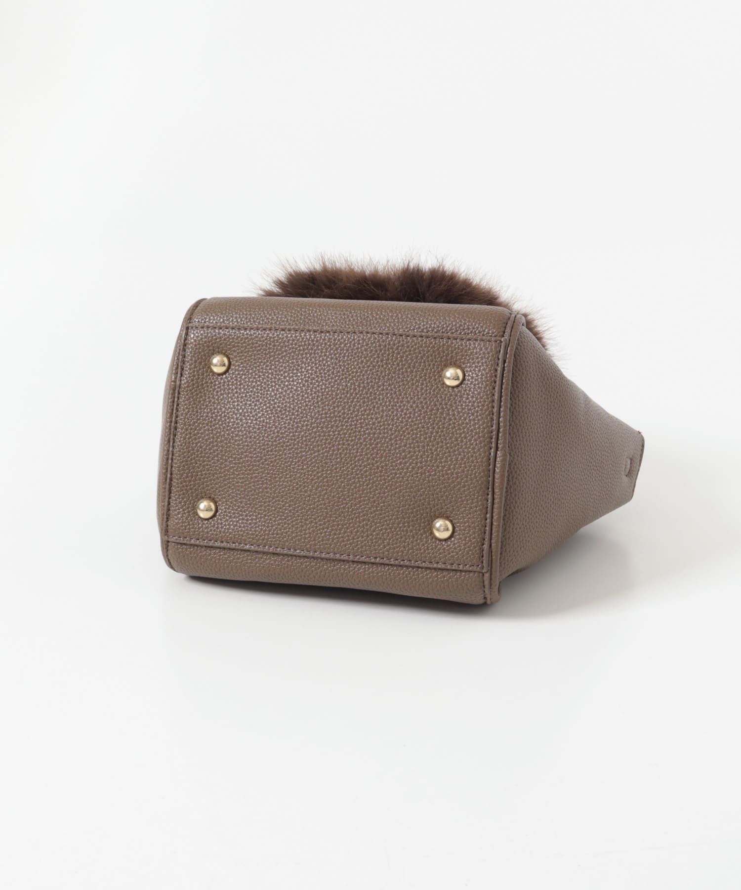 フラッフィーフラップハンドバッグ TAUPE one