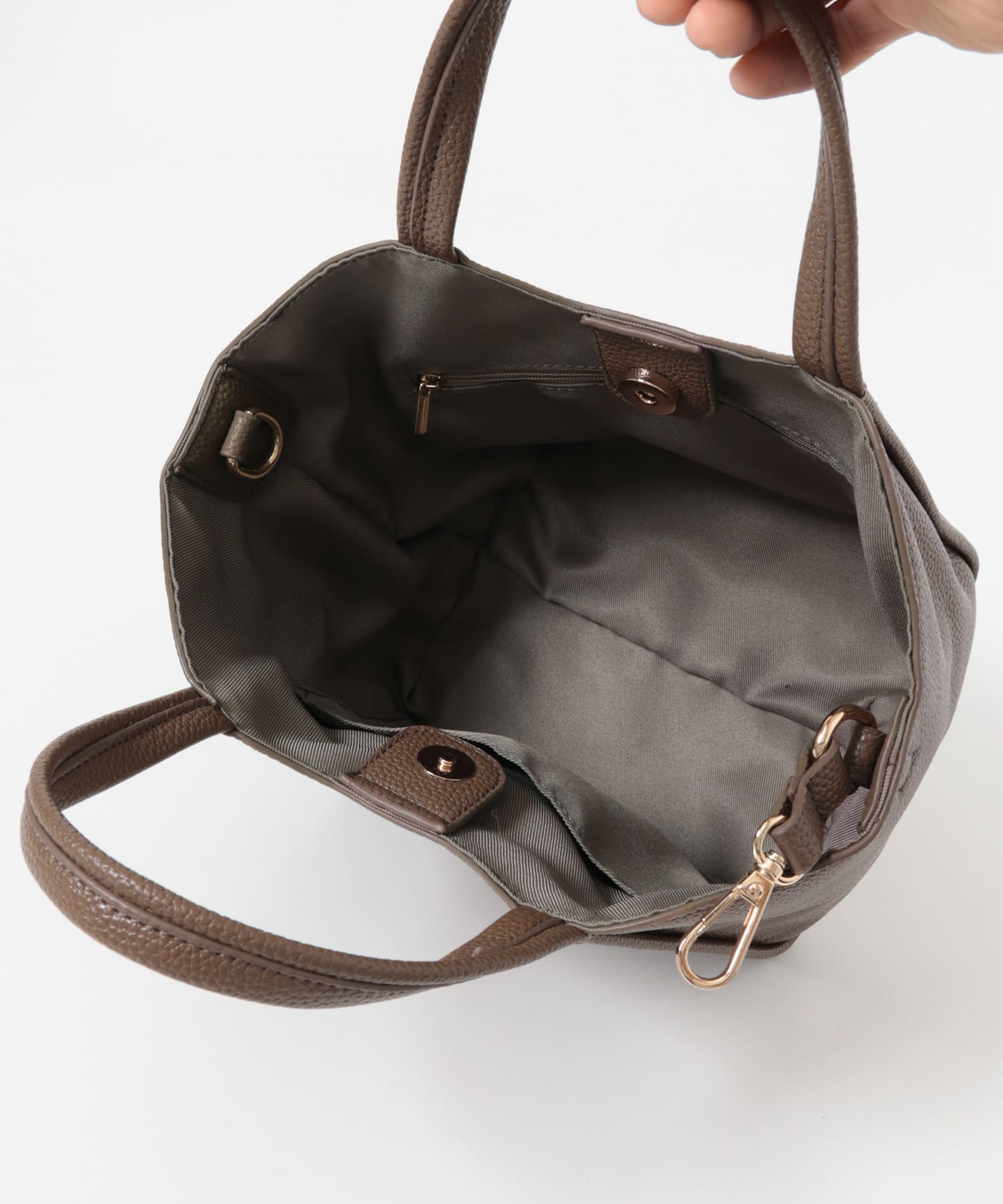 フラッフィーフラップハンドバッグ TAUPE one