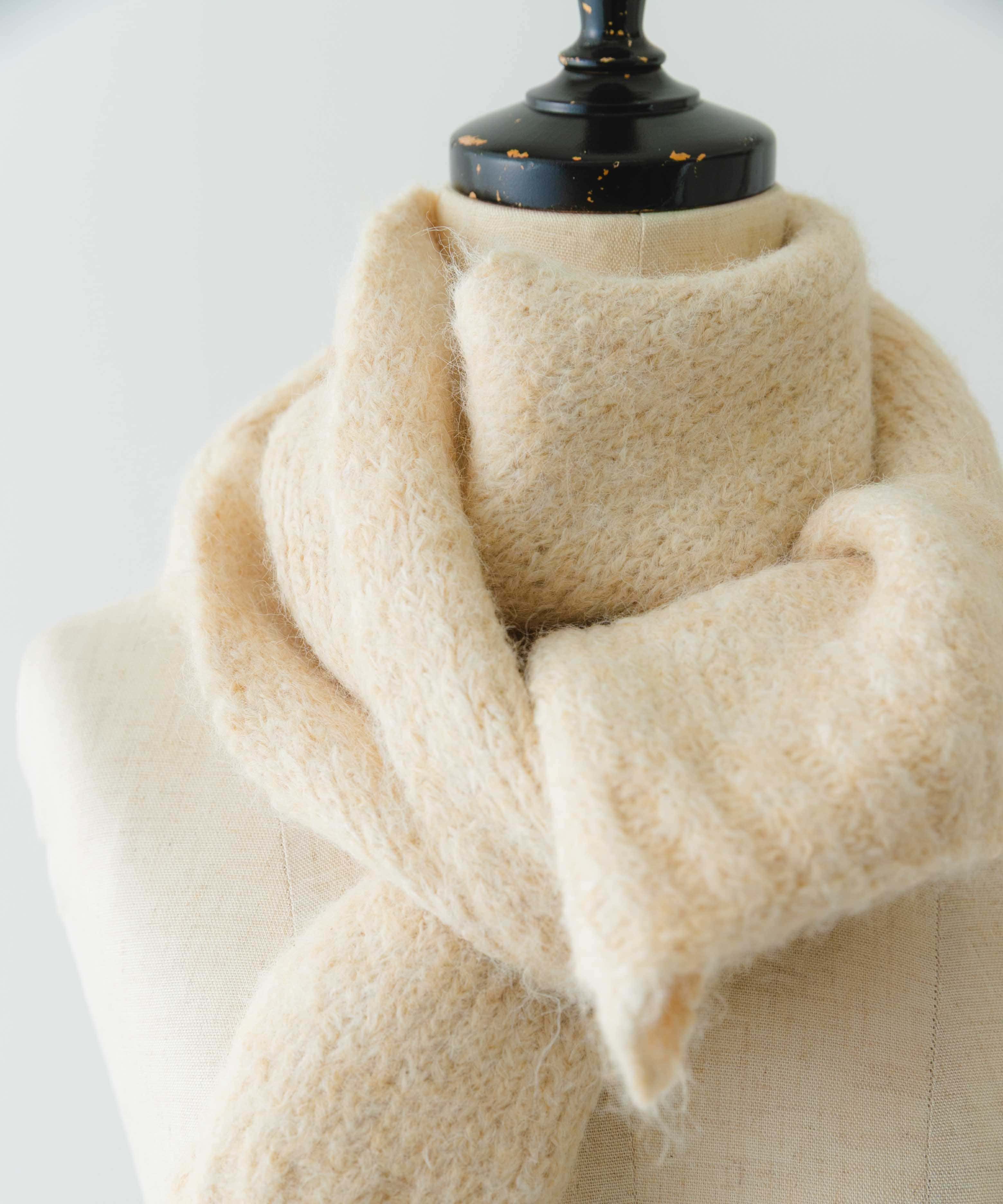 ショートマフラー IVORY one