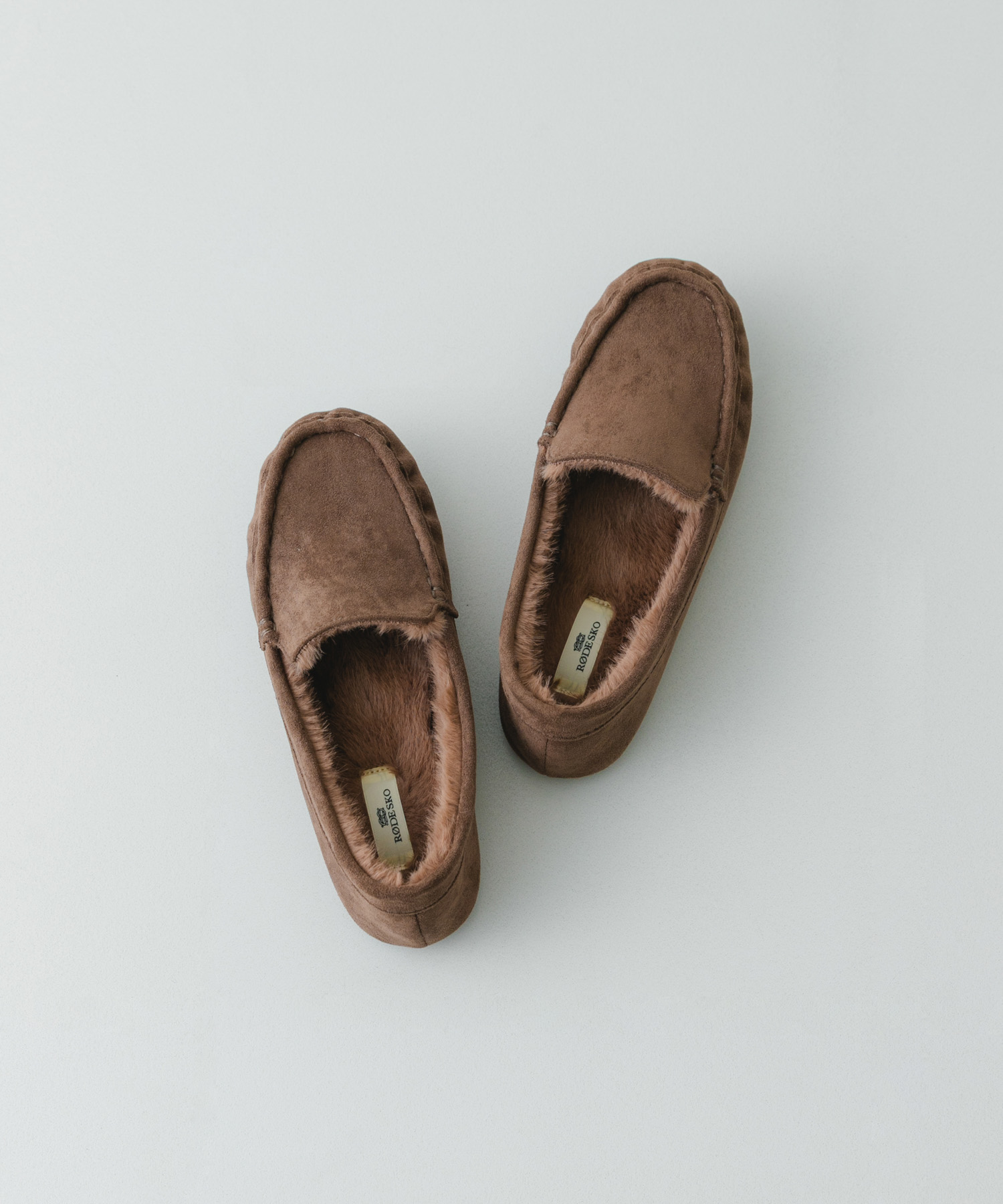 撥水フラッフィースリッポン TAUPE 36