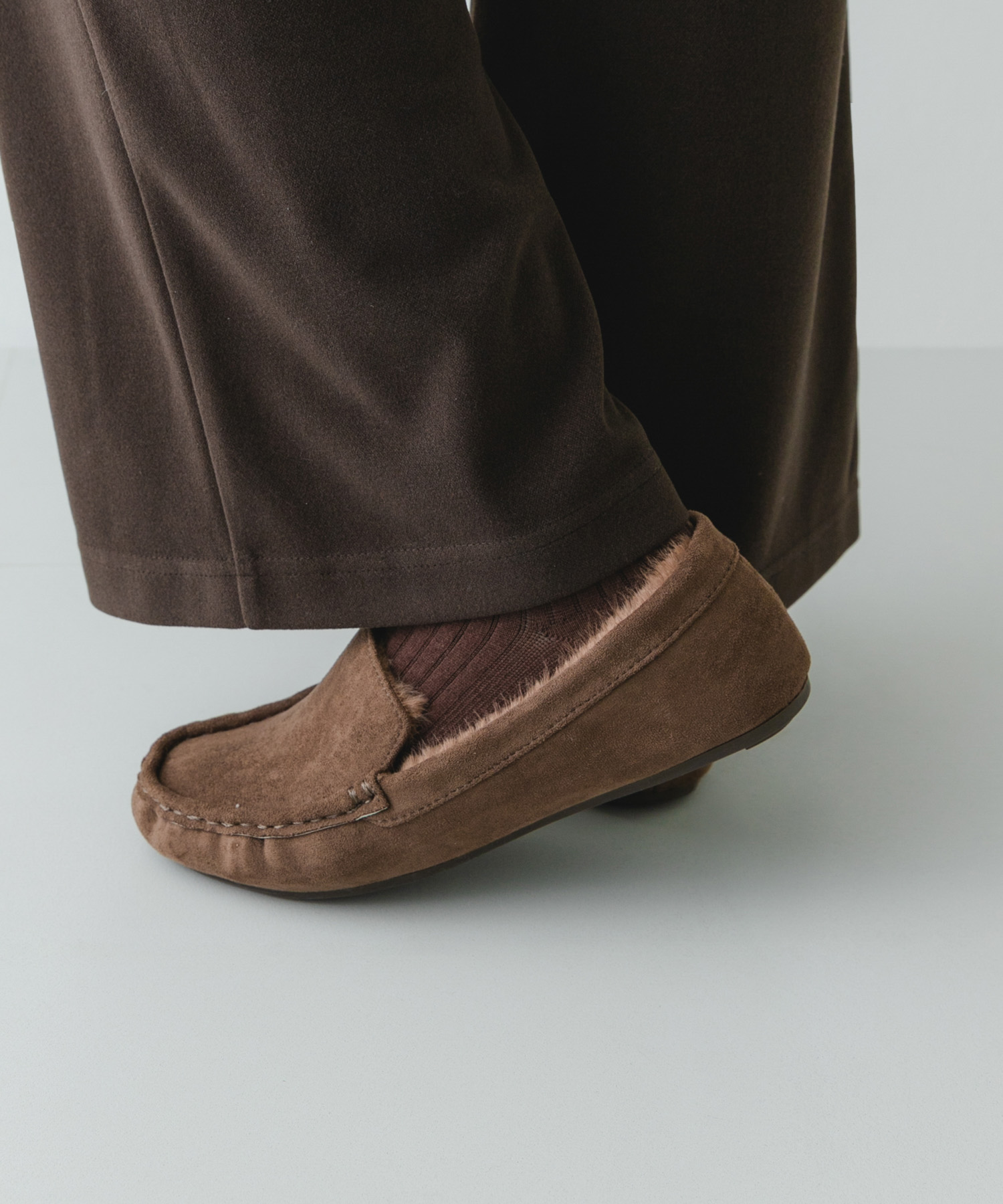 撥水フラッフィースリッポン TAUPE 36