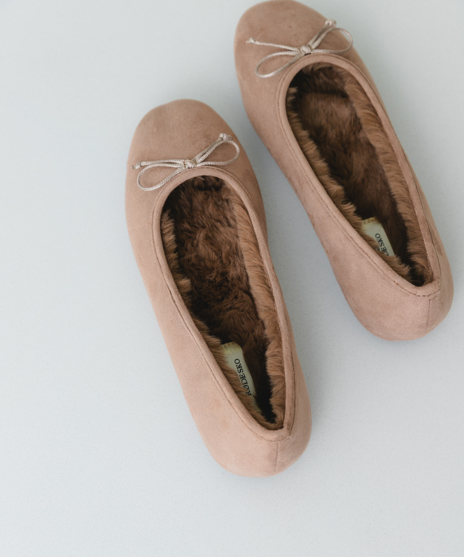 撥水フラッフィーバレエシューズ