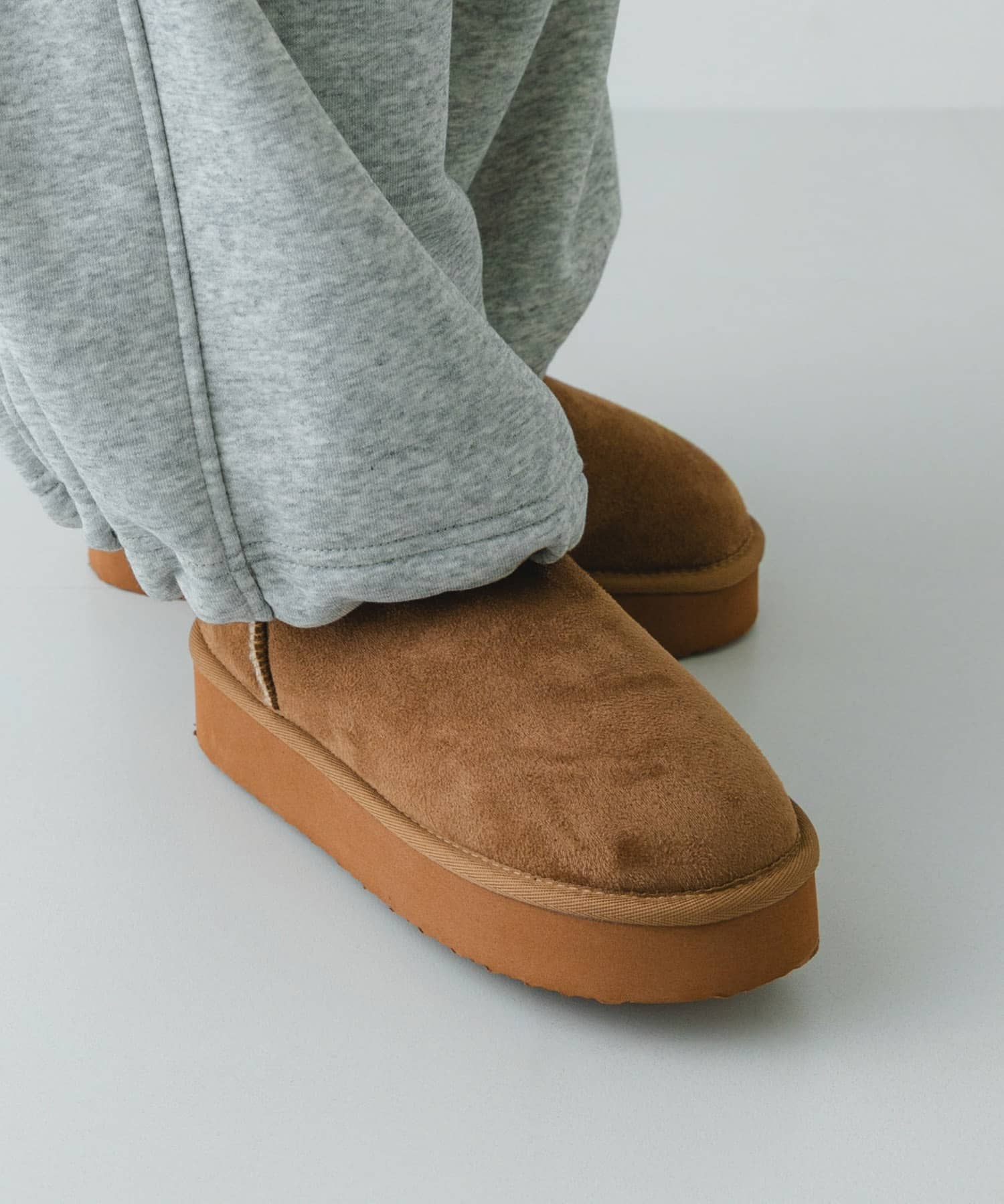 撥水フラッフィームートンブーツ CAMEL 36