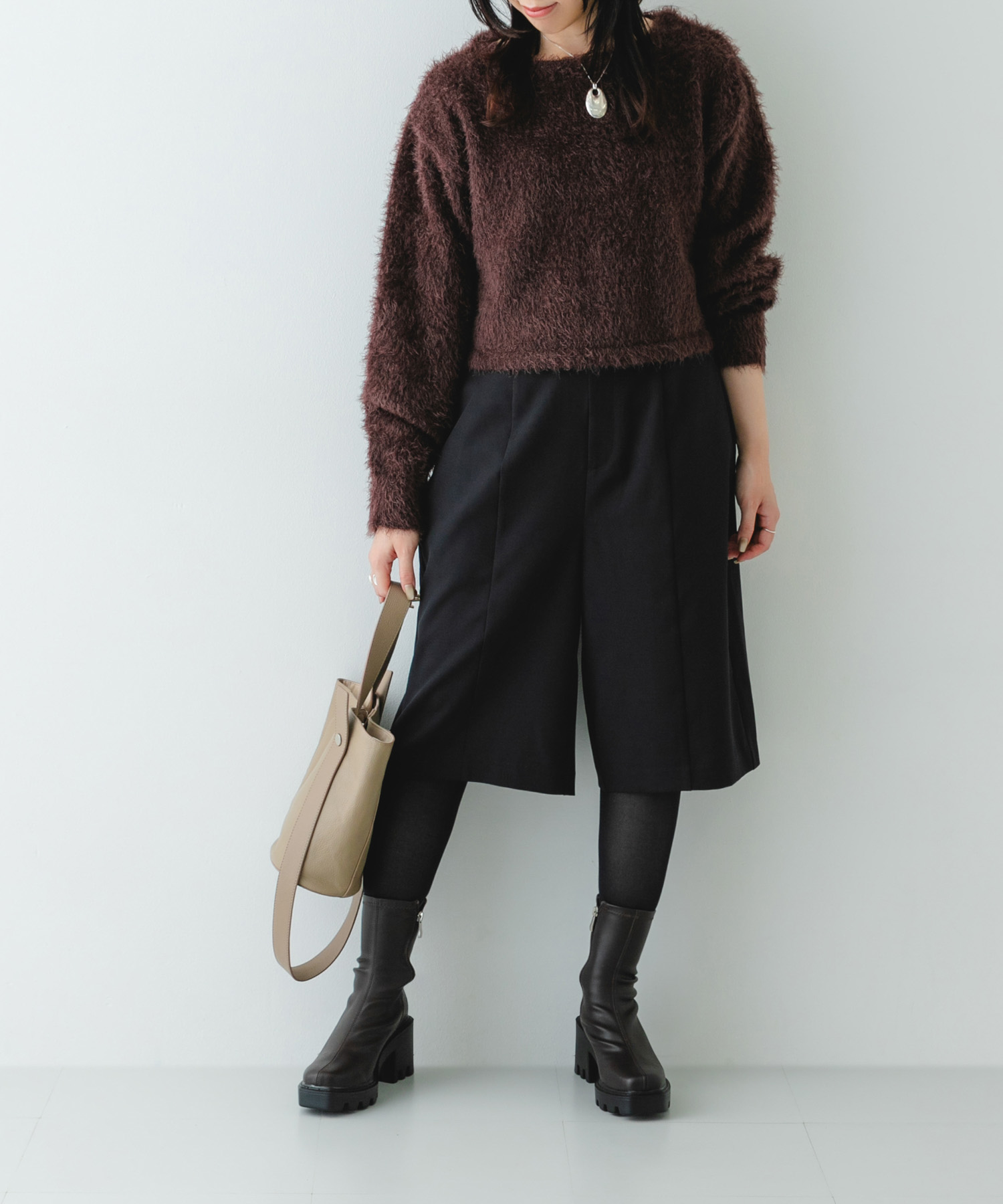 DARK BROWN