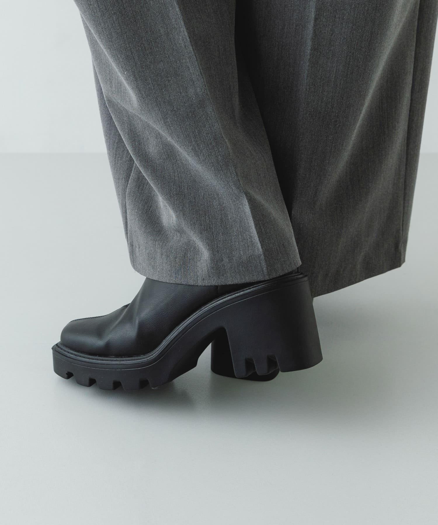 『WEB限定』　厚底スクエアブーツ BLACK 36