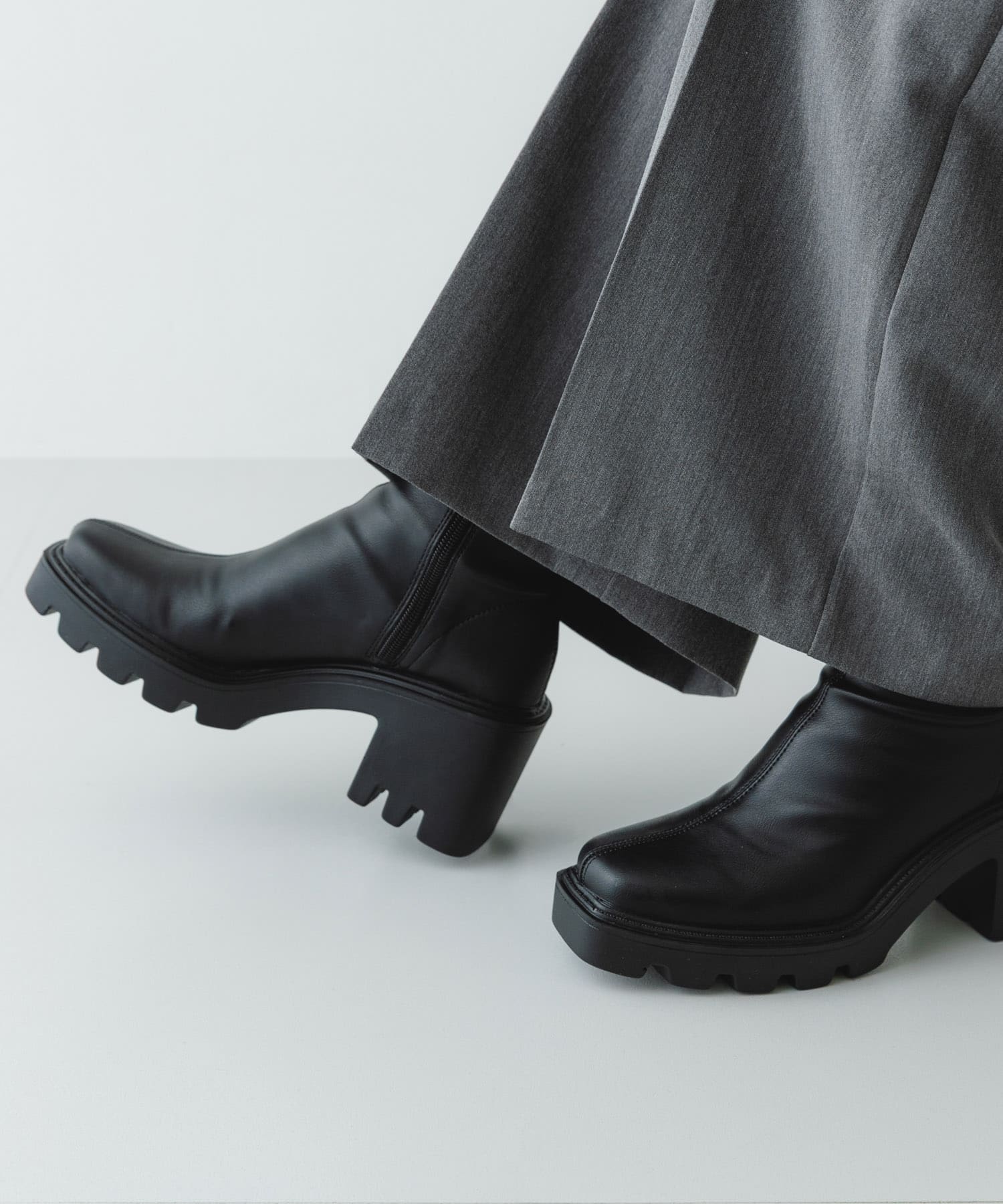 『WEB限定』　厚底スクエアブーツ BLACK 36