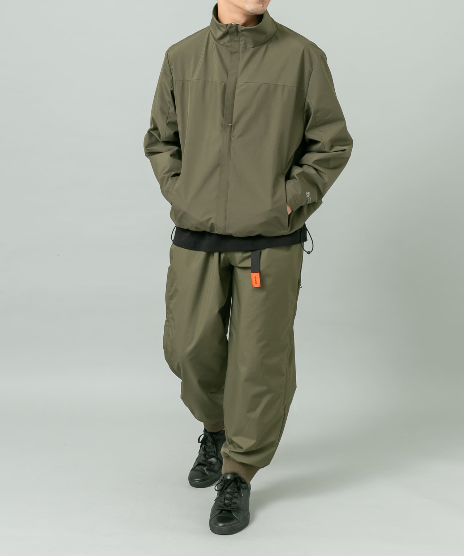 KHAKI