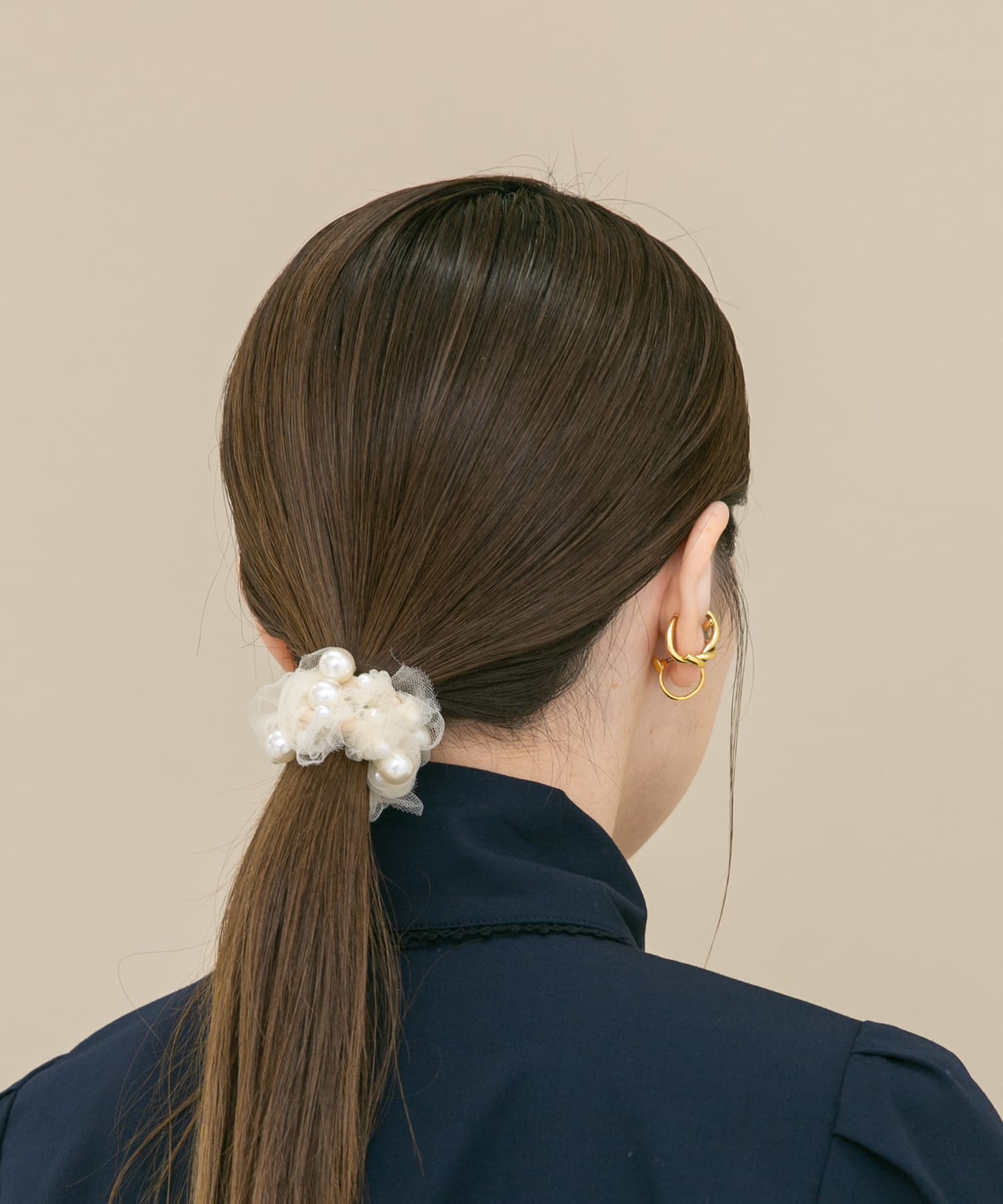 kaene　チュールフリルパールシュシュ