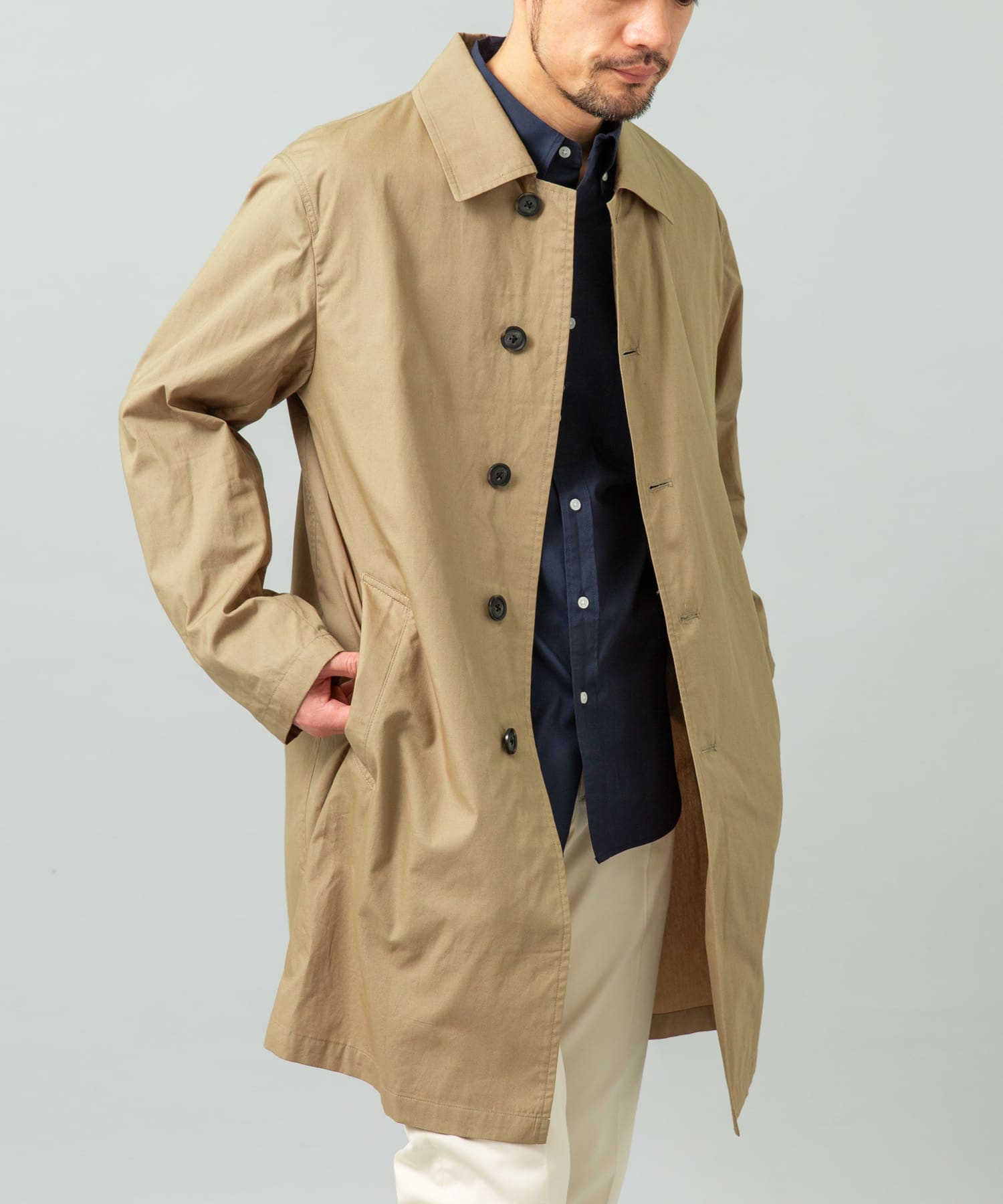 KHAKI