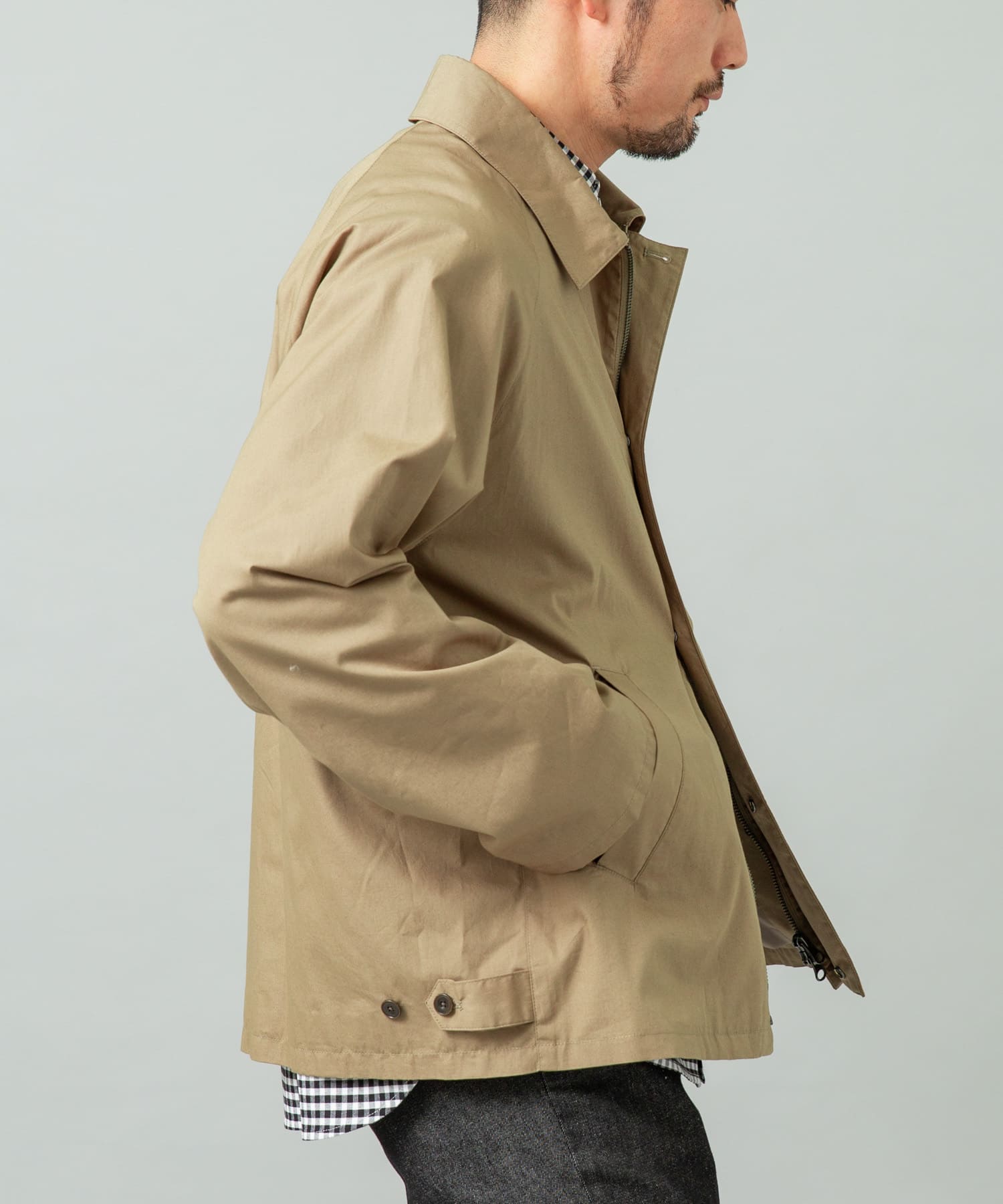 KHAKI