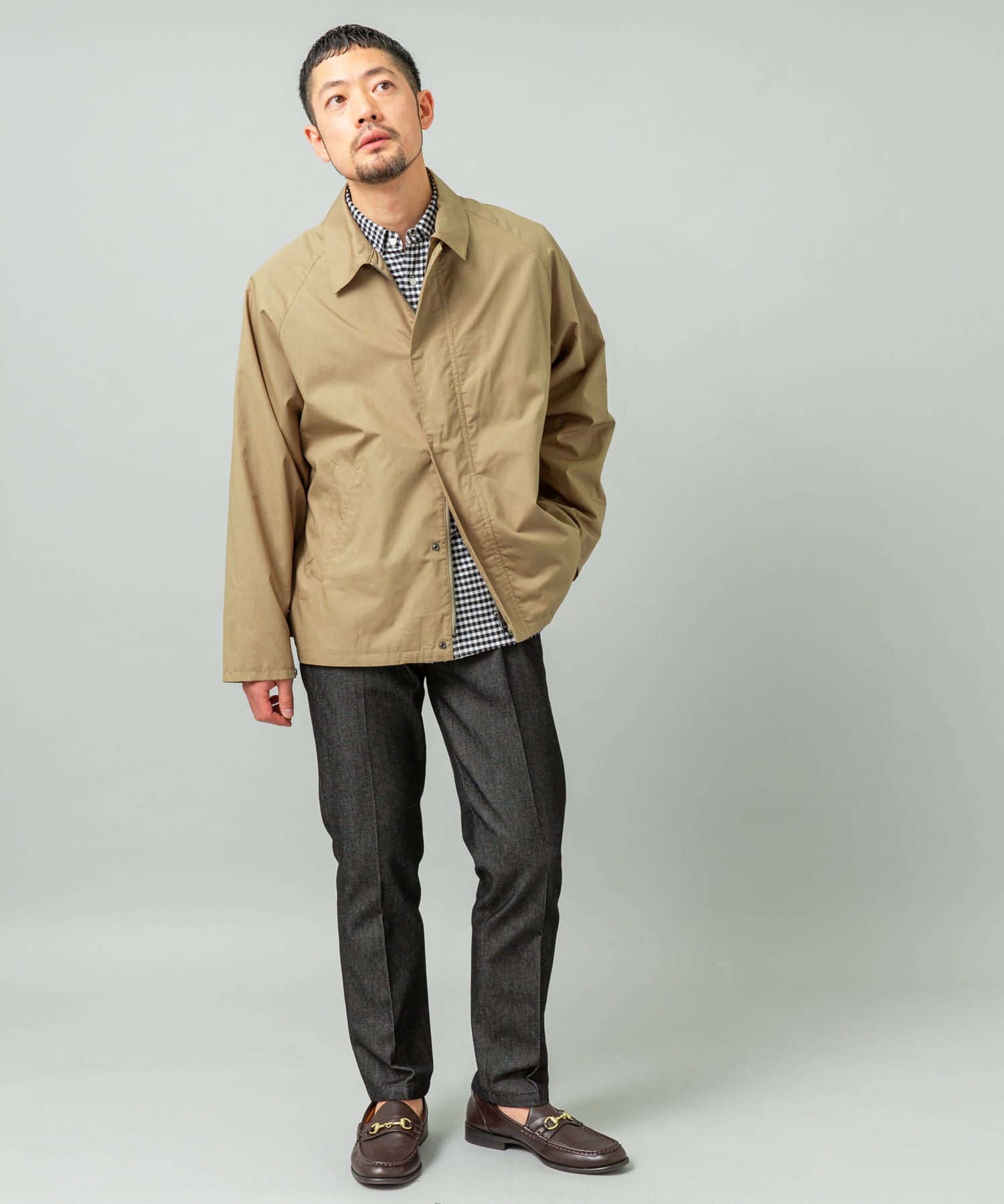 KHAKI