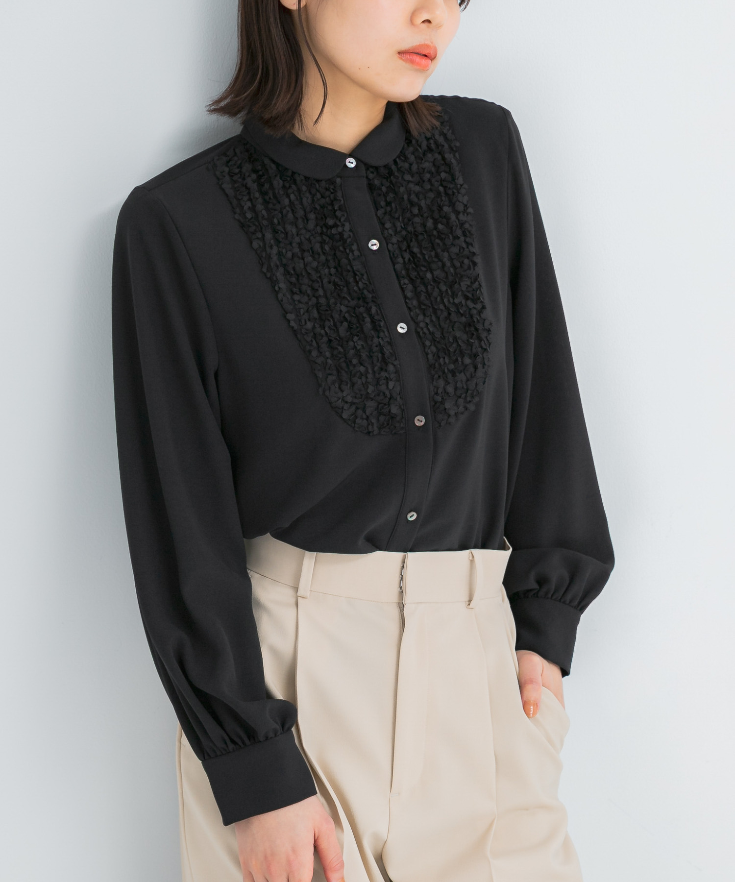 『WEB/一部店舗限定』フロントレース切替ブラウス