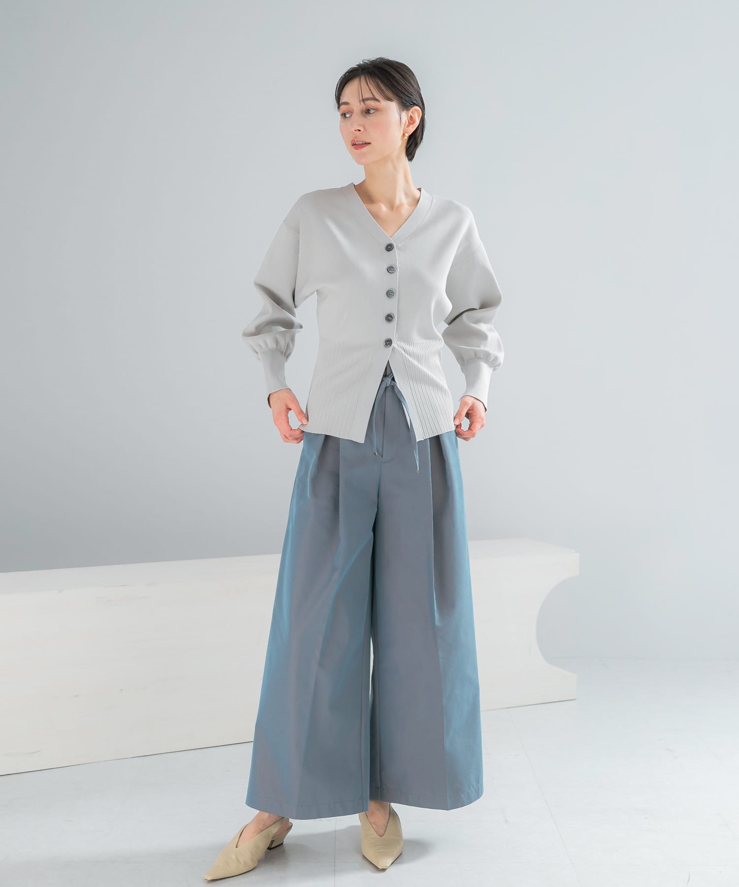 身長：168cm サイズ：38