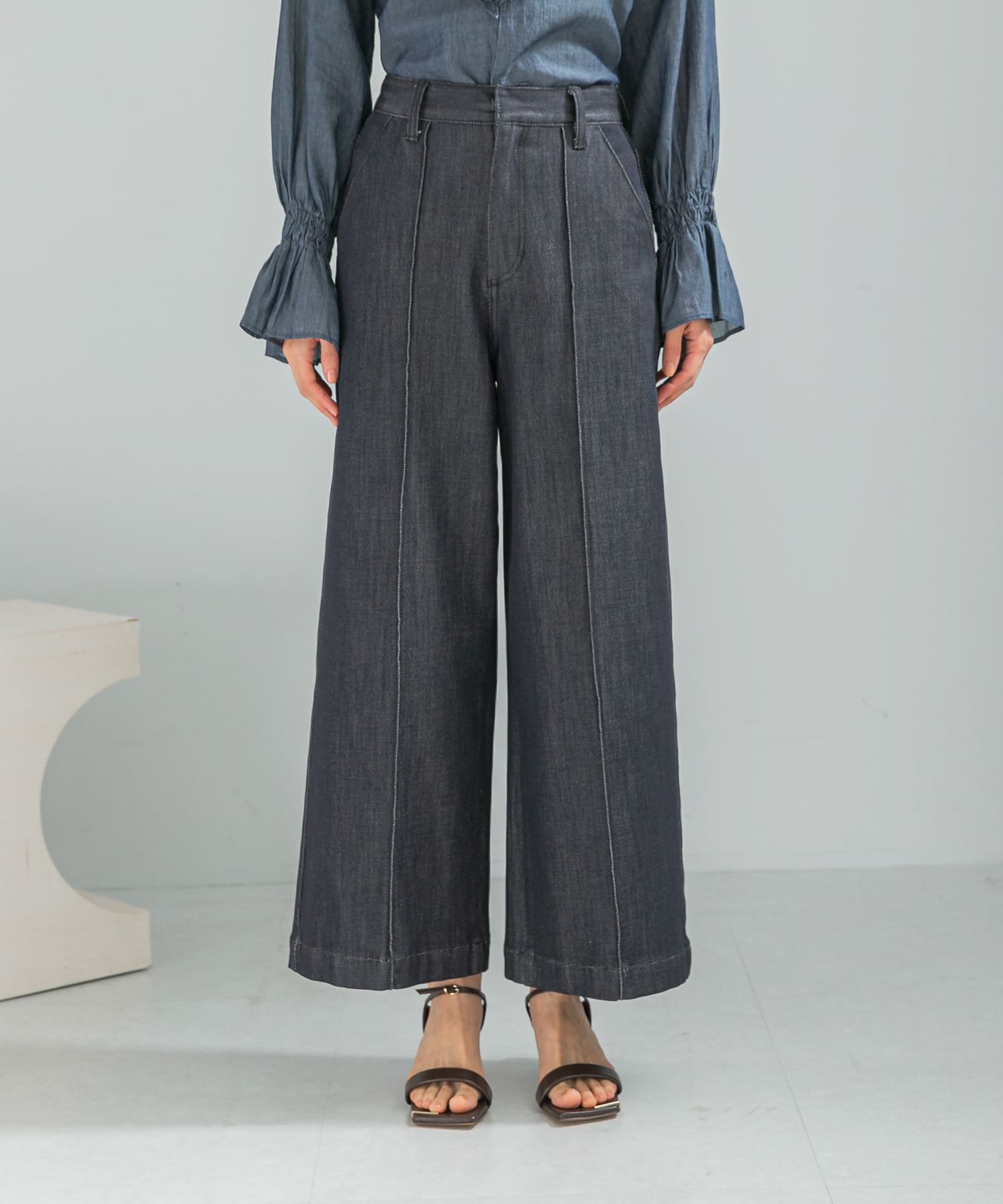 ピンタックストレッチワイドデニムパンツ INDIGO 36