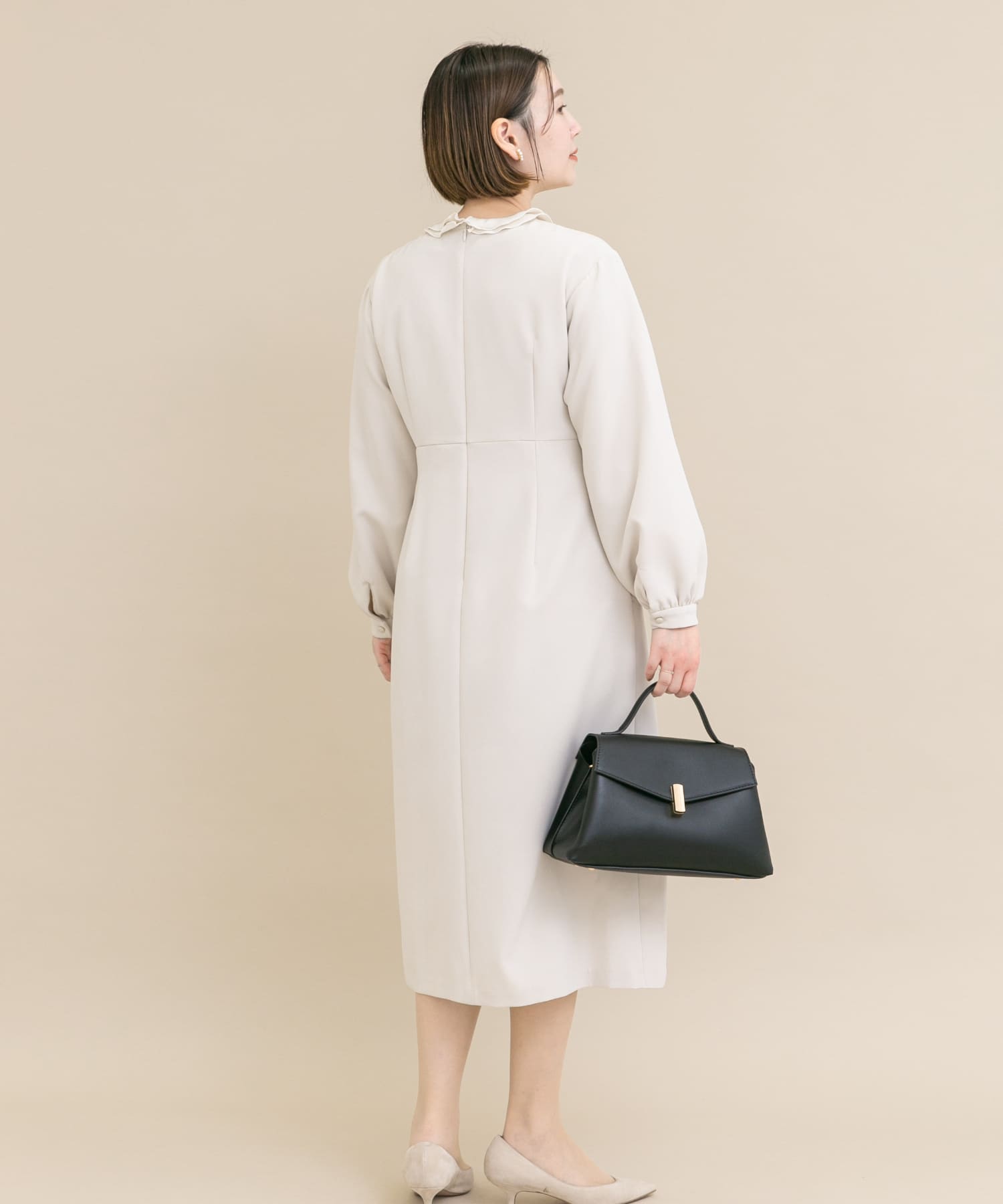 身長：164cm サイズ：38