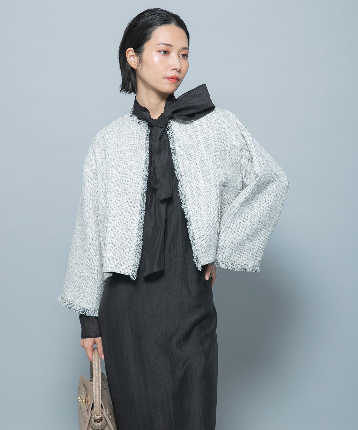 OFF WHITE