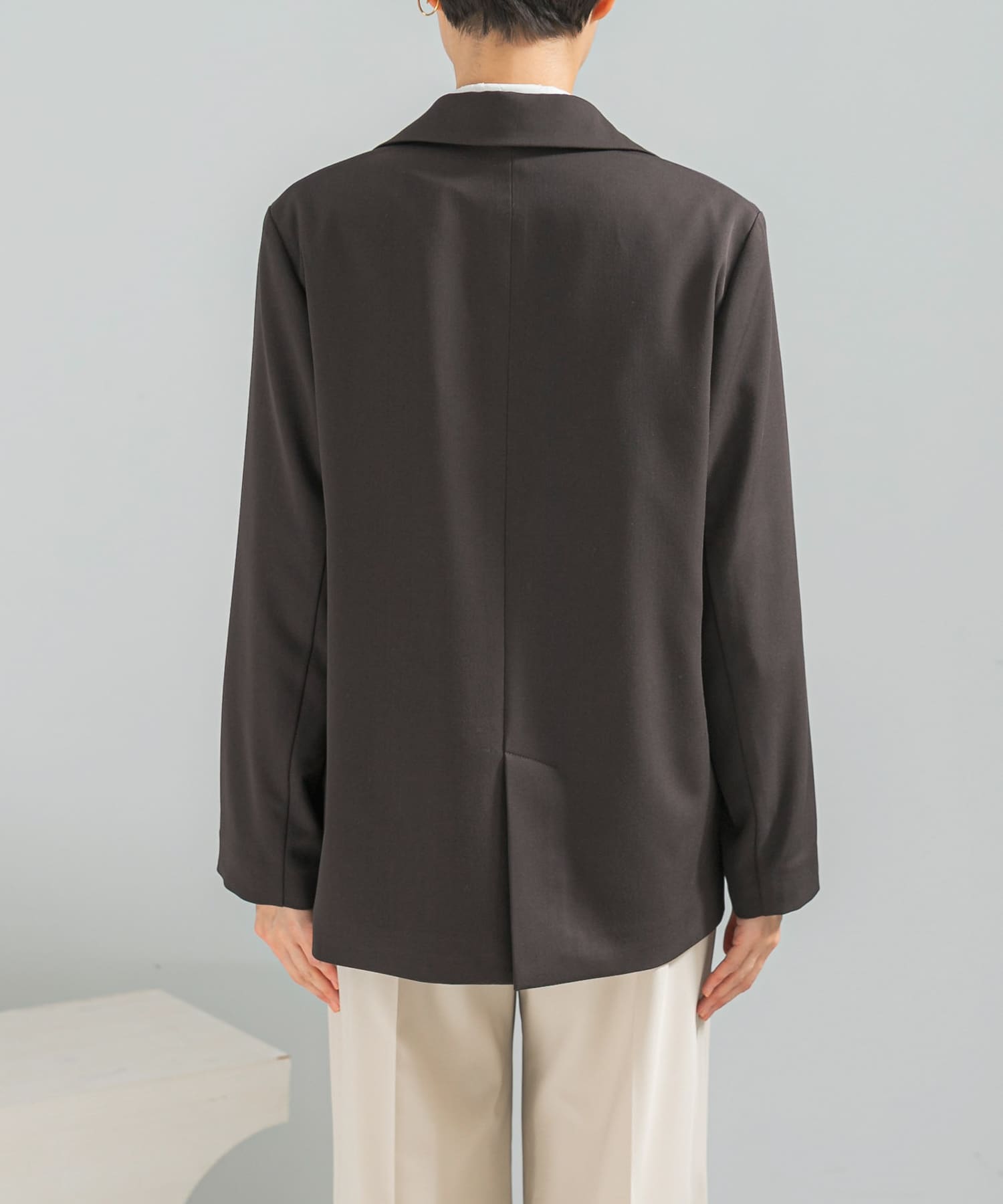 DARK BROWN