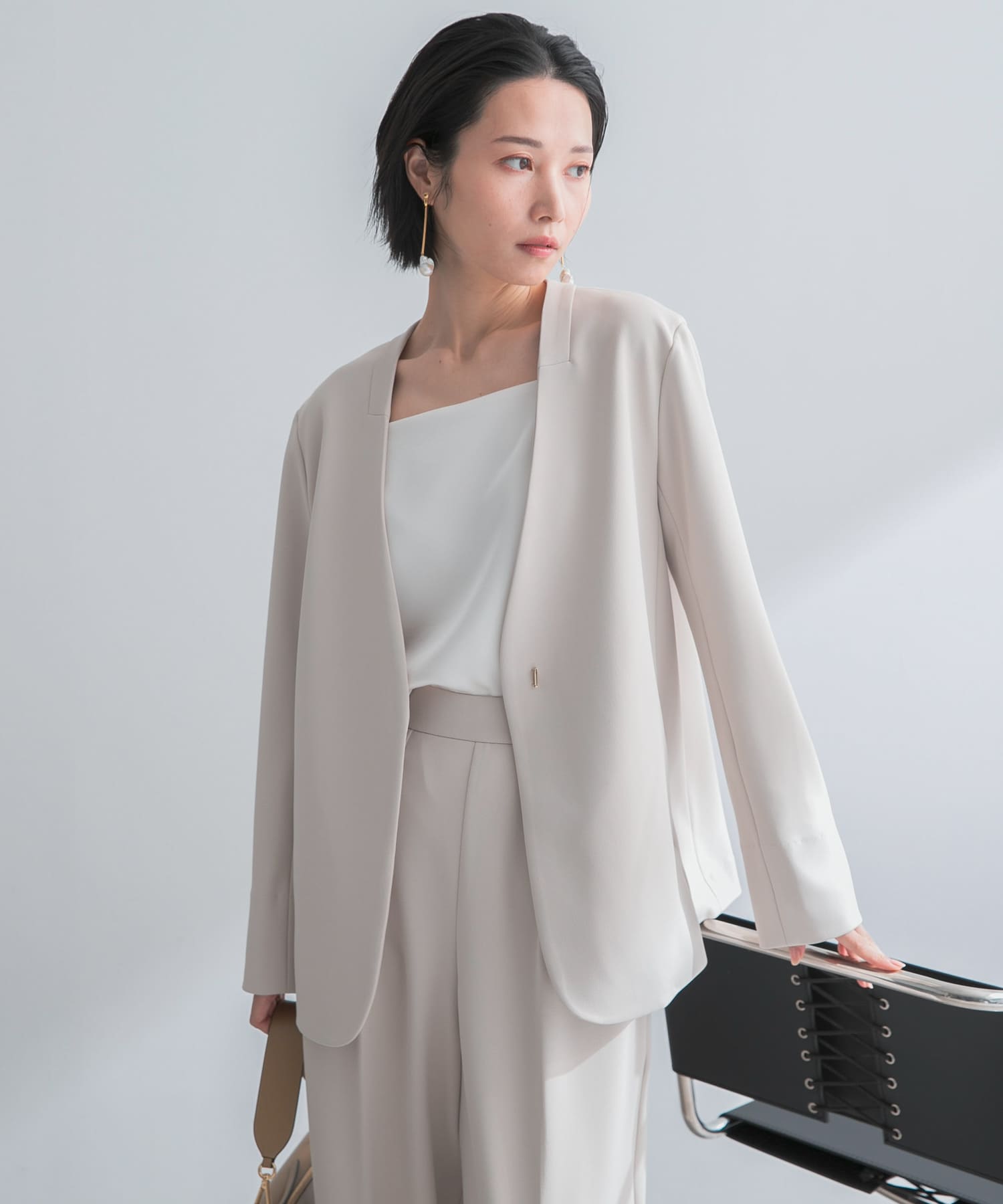 L.BEIGE