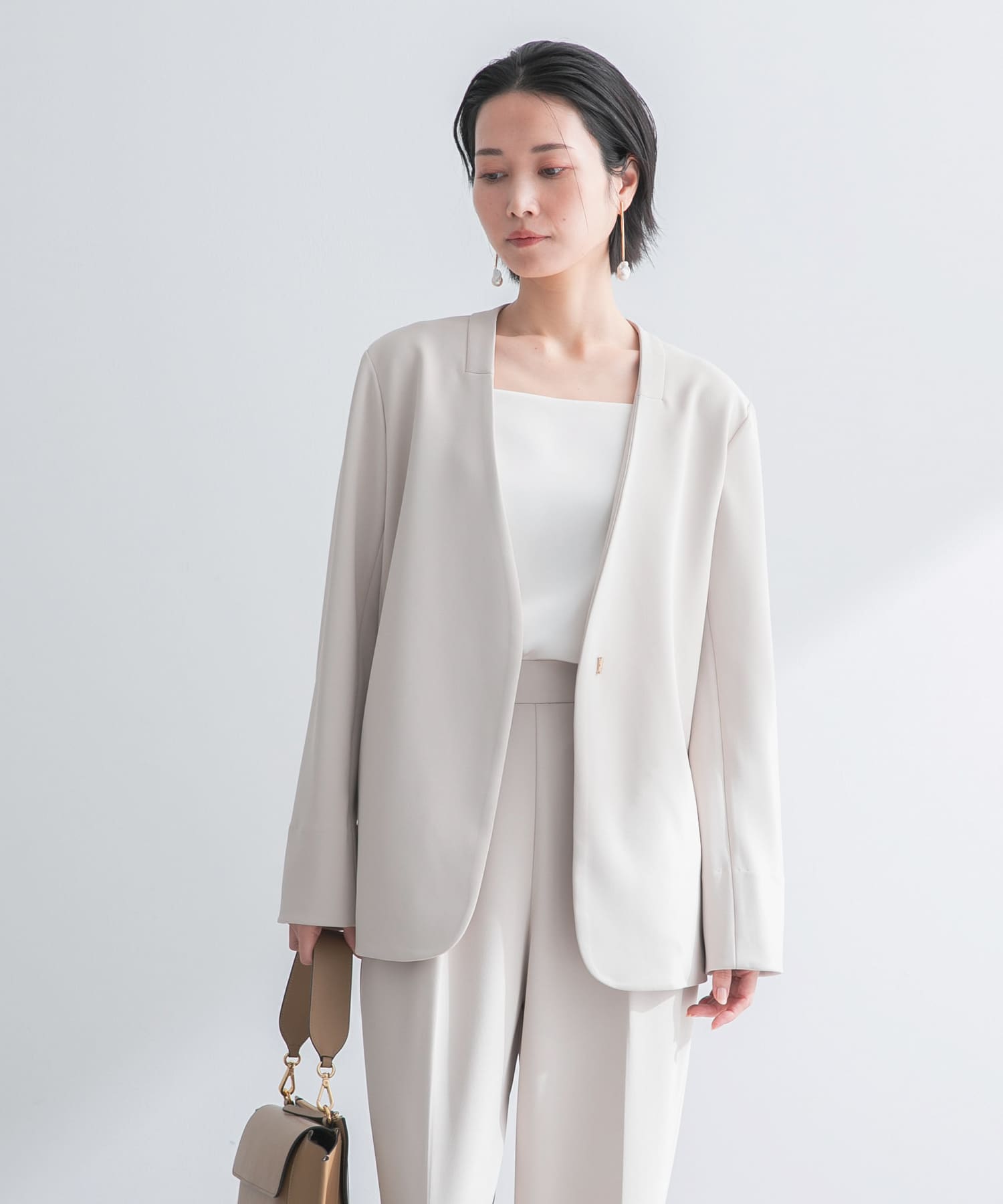 L.BEIGE