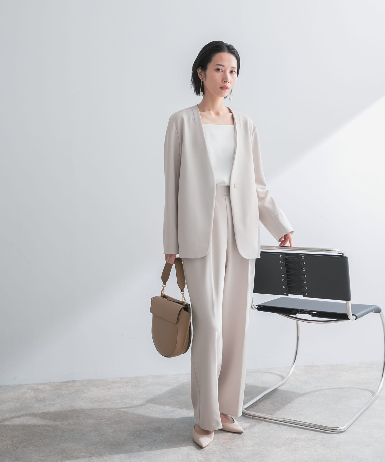 L.BEIGE