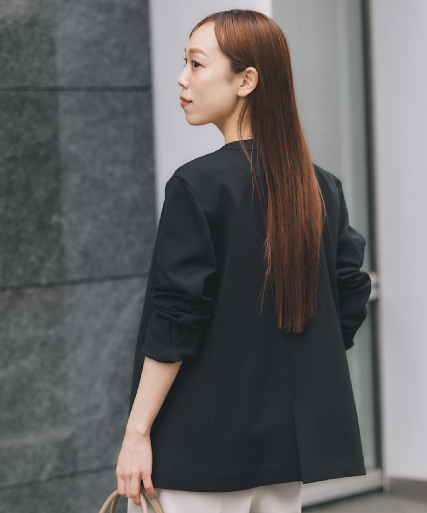 身長：164cm サイズ：38