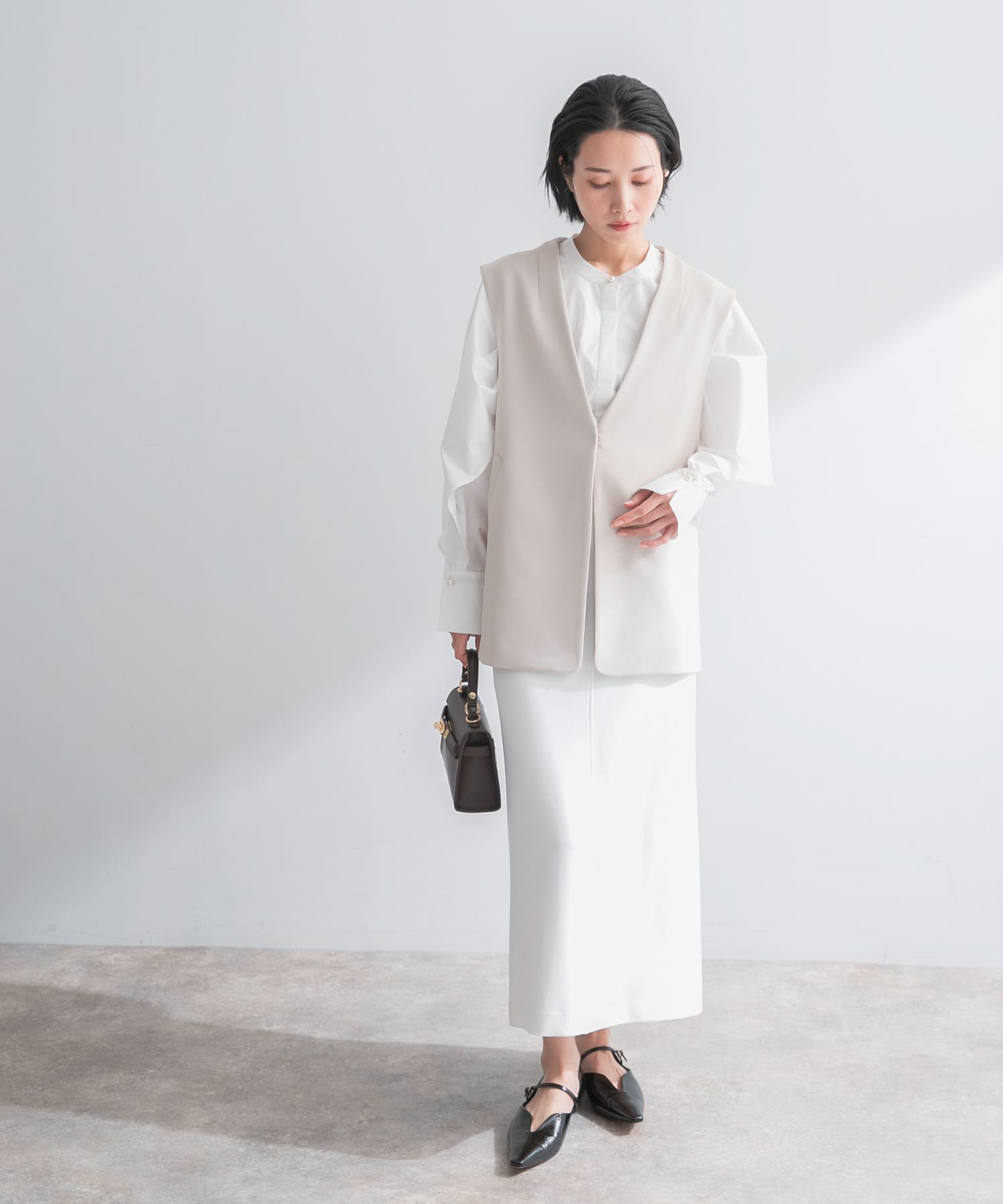L.BEIGE